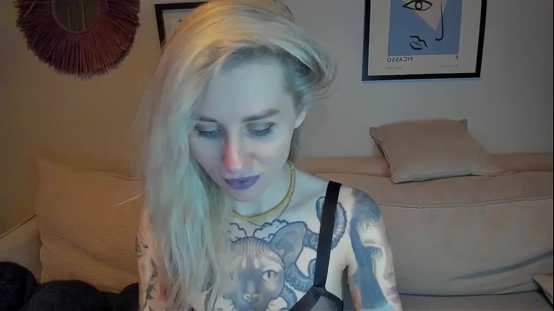 Gallery image thumbnail from Alexa_Smithhh's myfreecams stream on, 02/08/2024, 19:28 image 2 of 20