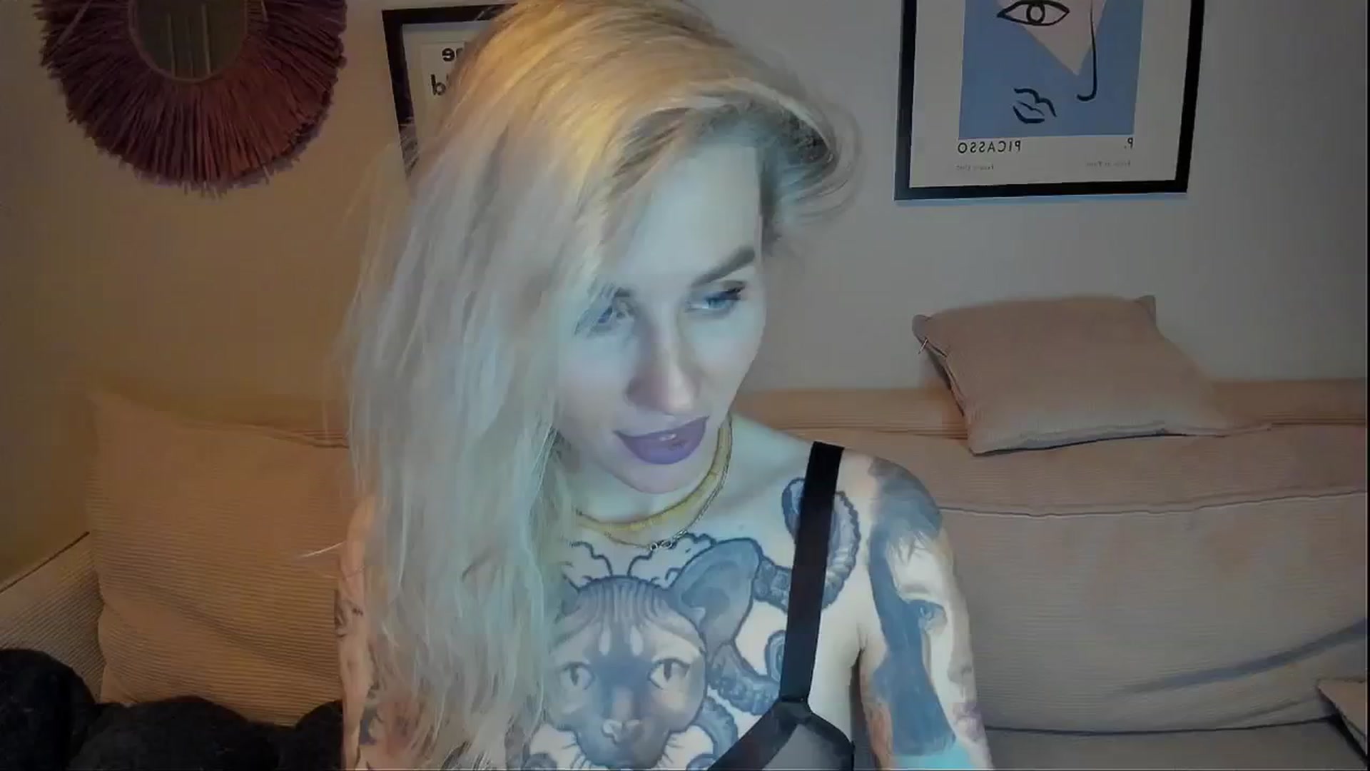 Gallery image thumbnail from Alexa_Smithhh's myfreecams stream on, 02/08/2024, 19:28 image 6 of 20