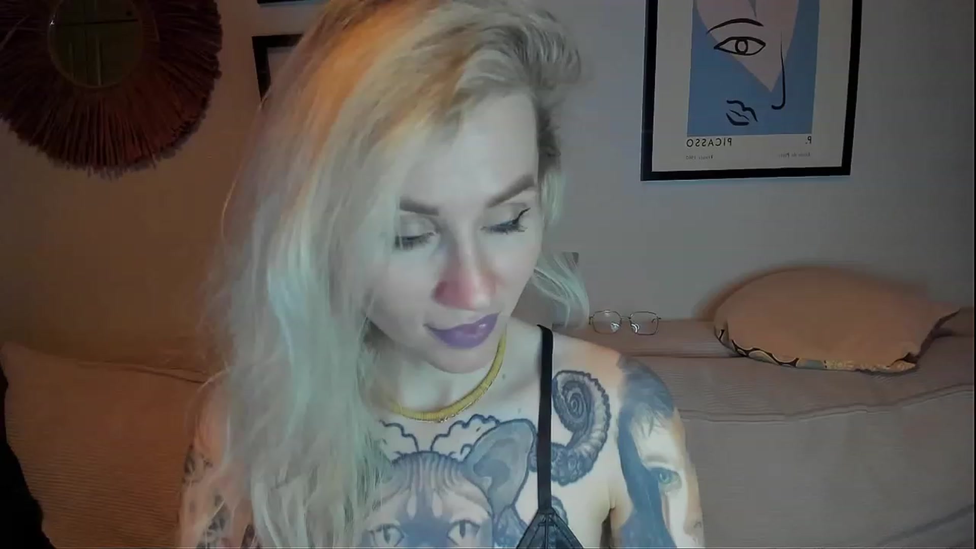 Gallery image thumbnail from Alexa_Smithhh's myfreecams stream on, 02/12/2024, 19:33 image 6 of 20