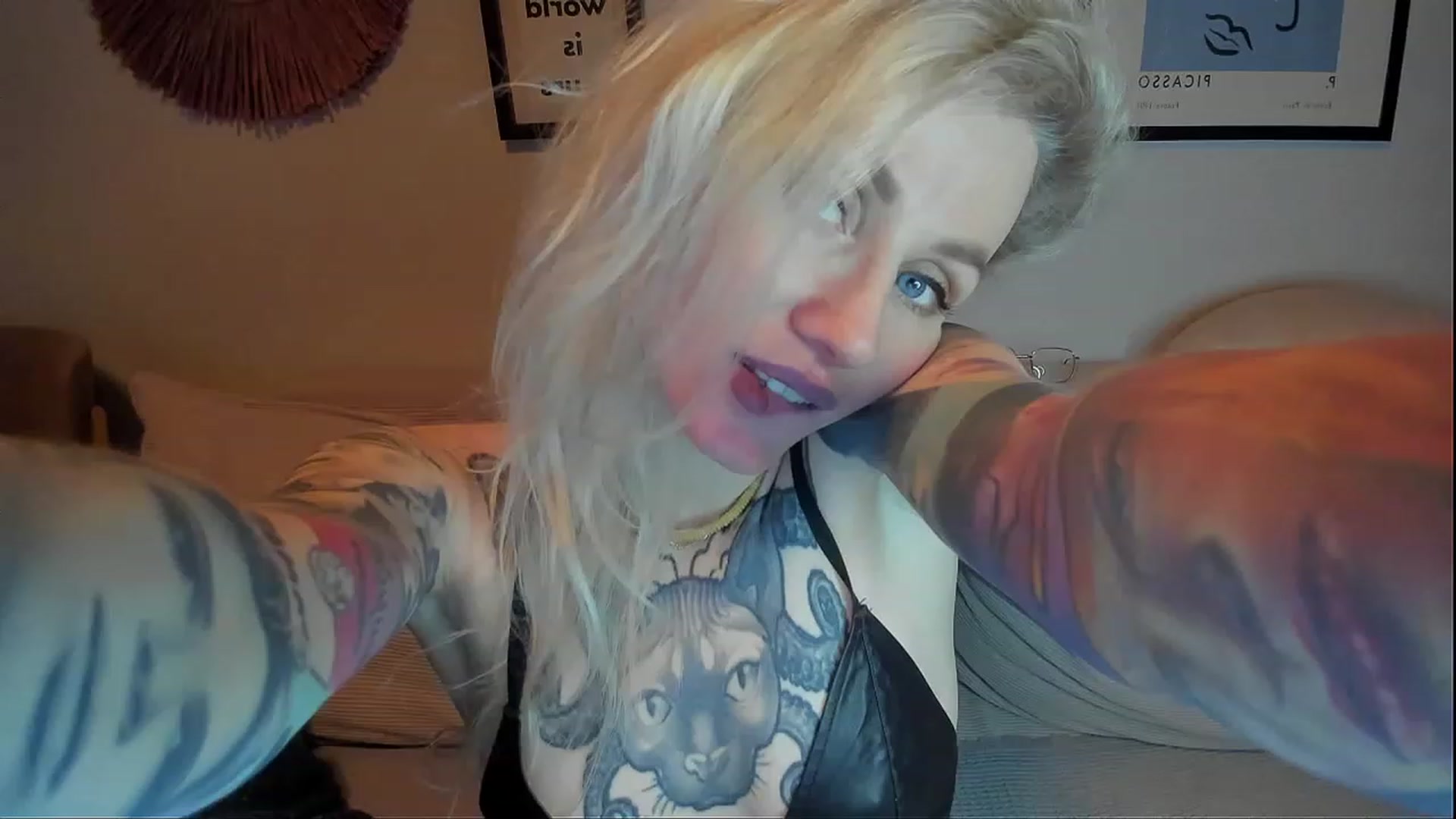 Gallery image thumbnail from Alexa_Smithhh's myfreecams stream on, 02/12/2024, 19:33 image 14 of 20