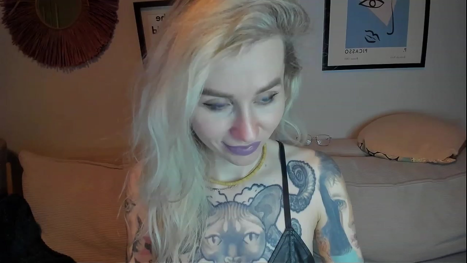 Gallery image thumbnail from Alexa_Smithhh's myfreecams stream on, 02/12/2024, 19:33 image 8 of 20