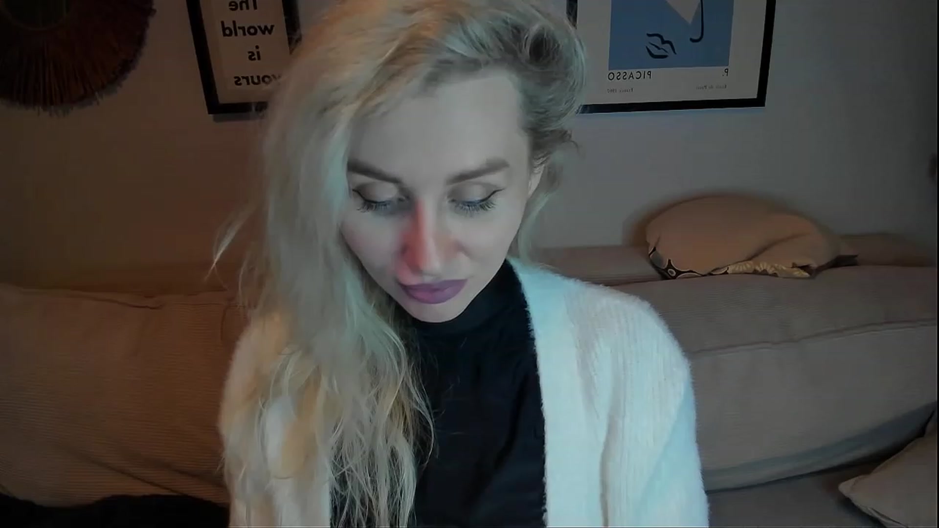 Gallery image thumbnail from Alexa_Smithhh's myfreecams stream on, 02/13/2024, 20:22 image 17 of 20