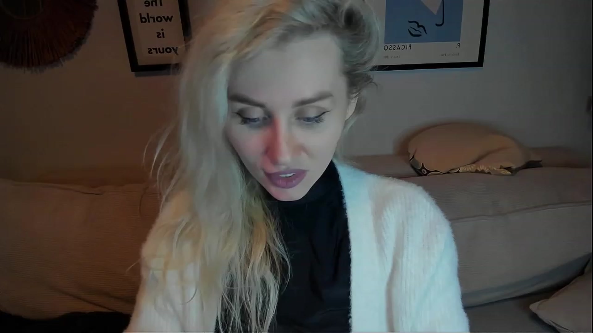 Gallery image thumbnail from Alexa_Smithhh's myfreecams stream on, 02/13/2024, 20:22 image 14 of 20