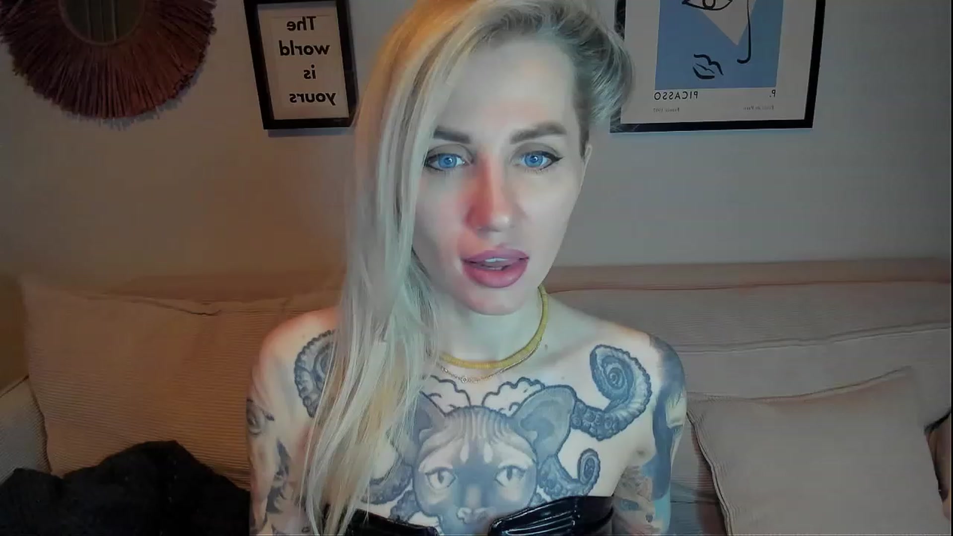 Gallery image thumbnail from Alexa_Smithhh's myfreecams stream on, 02/15/2024, 18:22 image 14 of 20