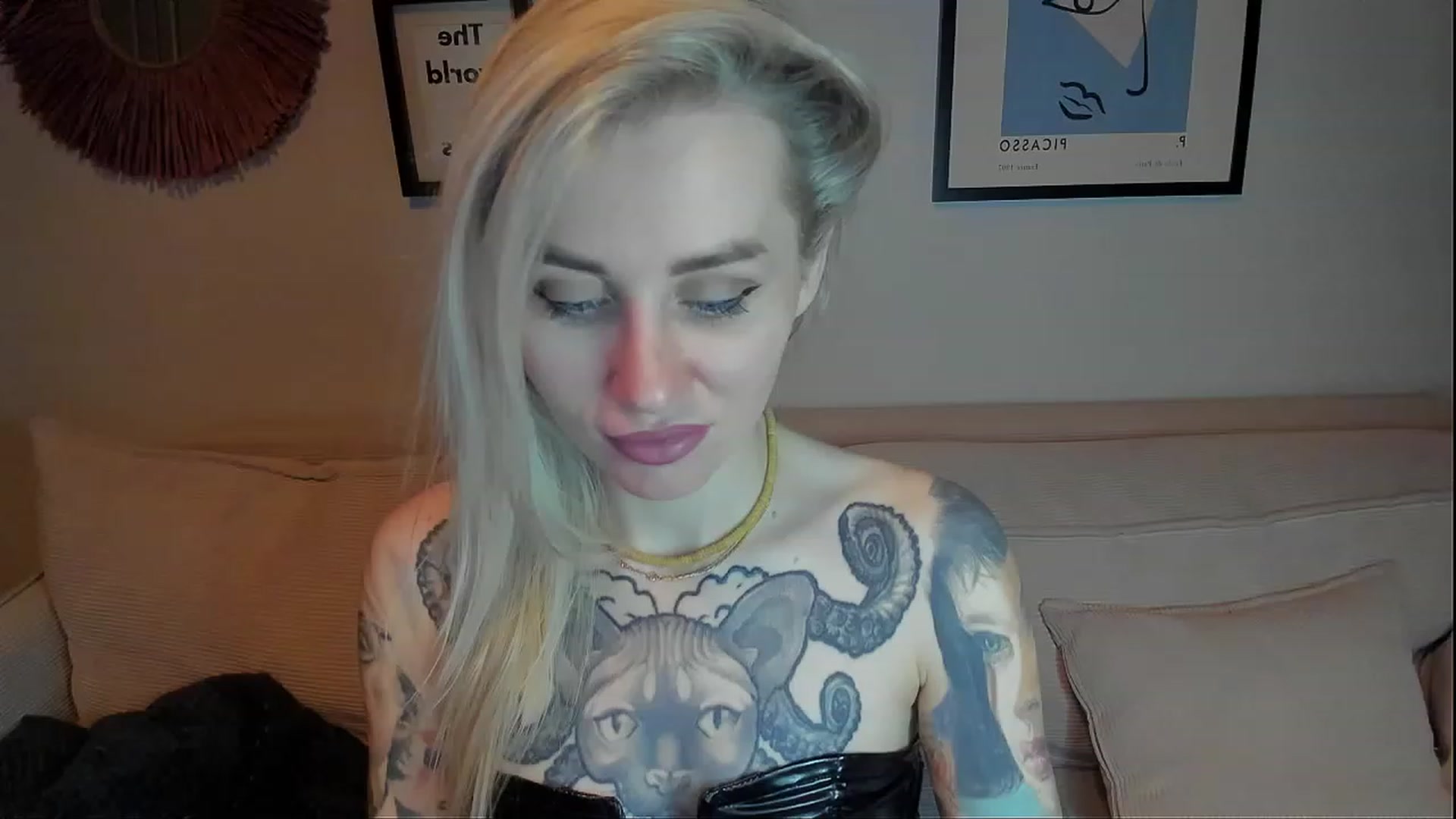 Gallery image thumbnail from Alexa_Smithhh's myfreecams stream on, 02/15/2024, 18:22 image 3 of 20