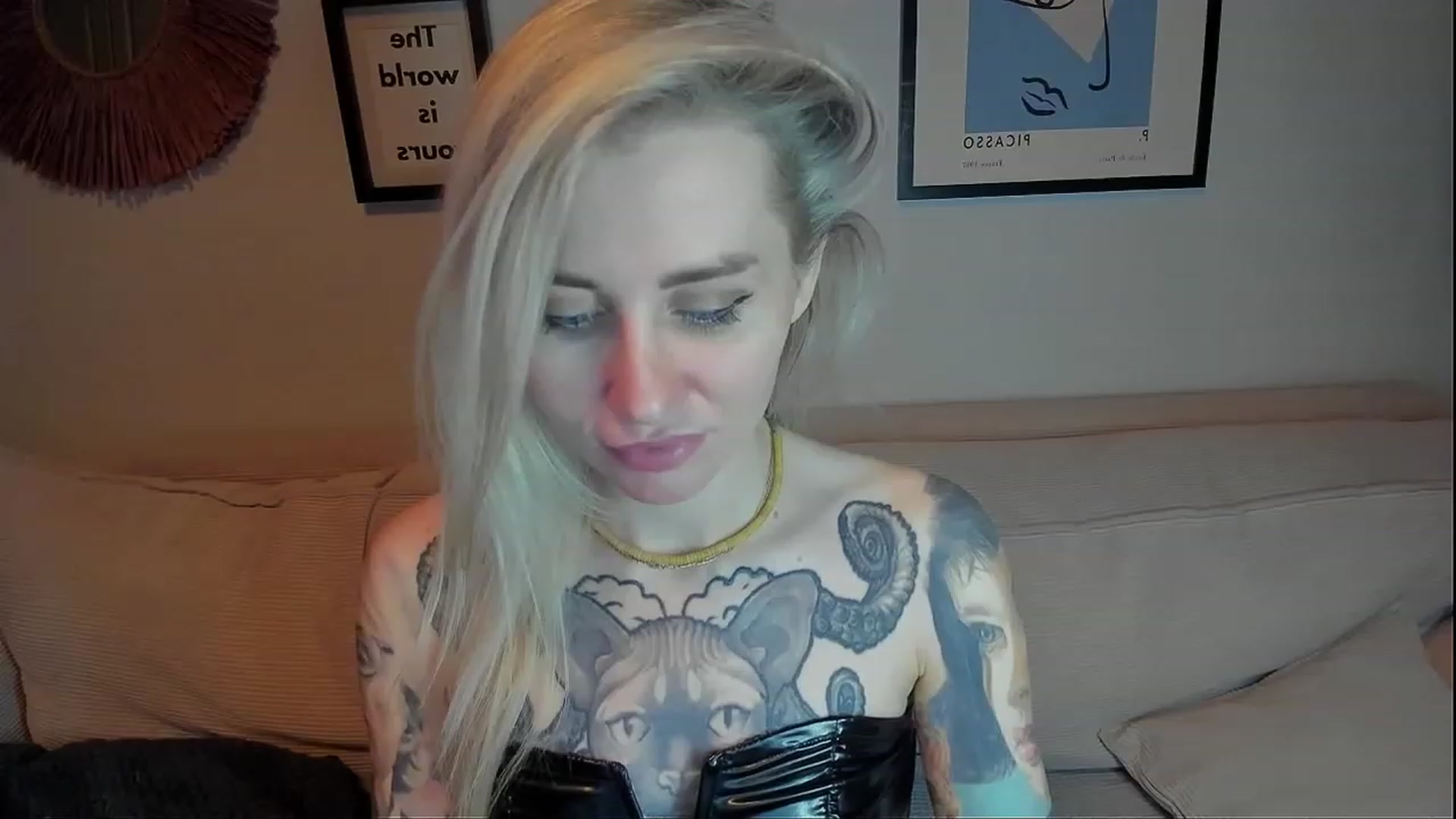 Gallery image thumbnail from Alexa_Smithhh's myfreecams stream on, 02/15/2024, 21:01 image 1 of 20