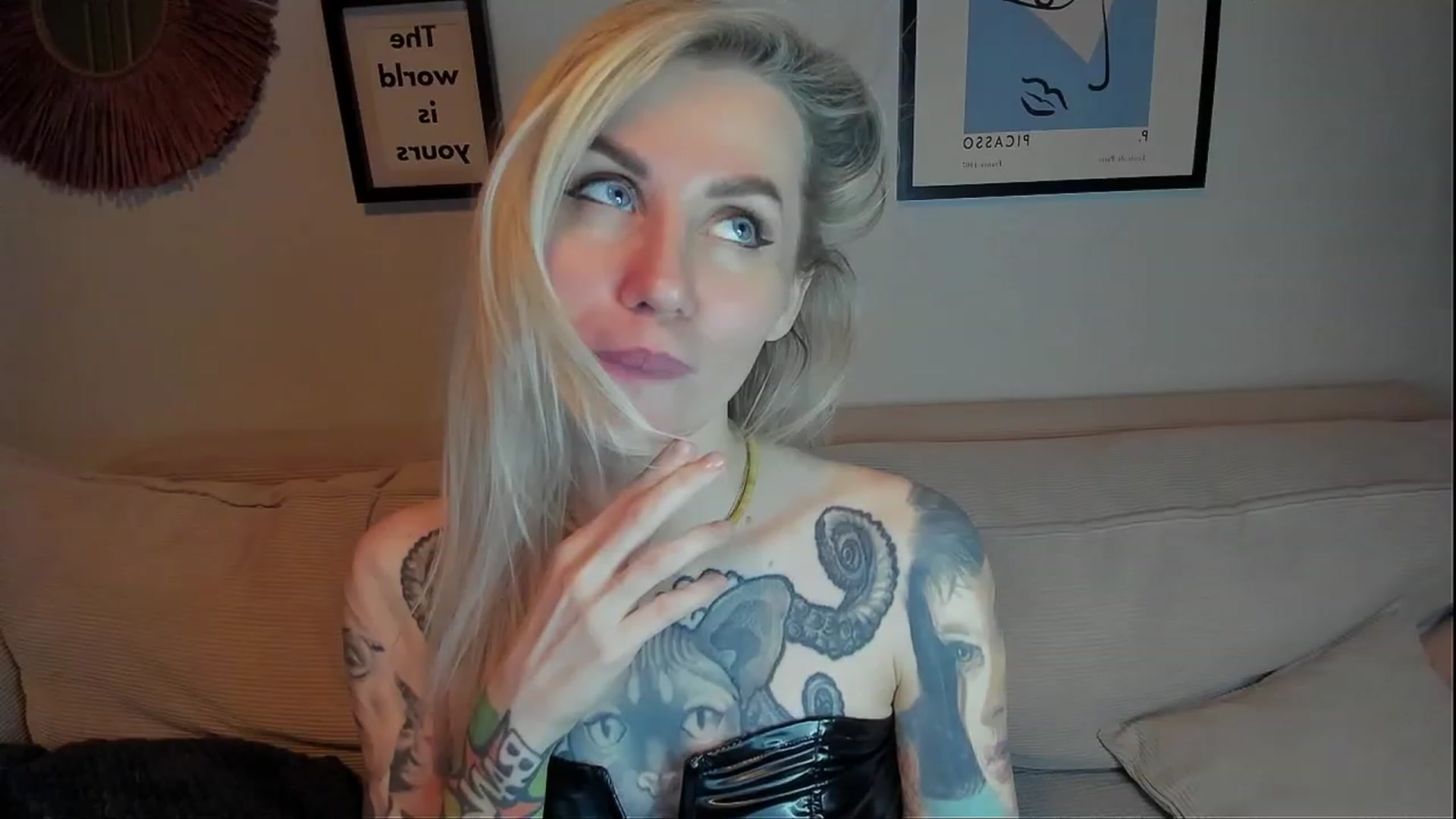 Gallery image thumbnail from Alexa_Smithhh's myfreecams stream on, 02/15/2024, 21:01 image 3 of 20