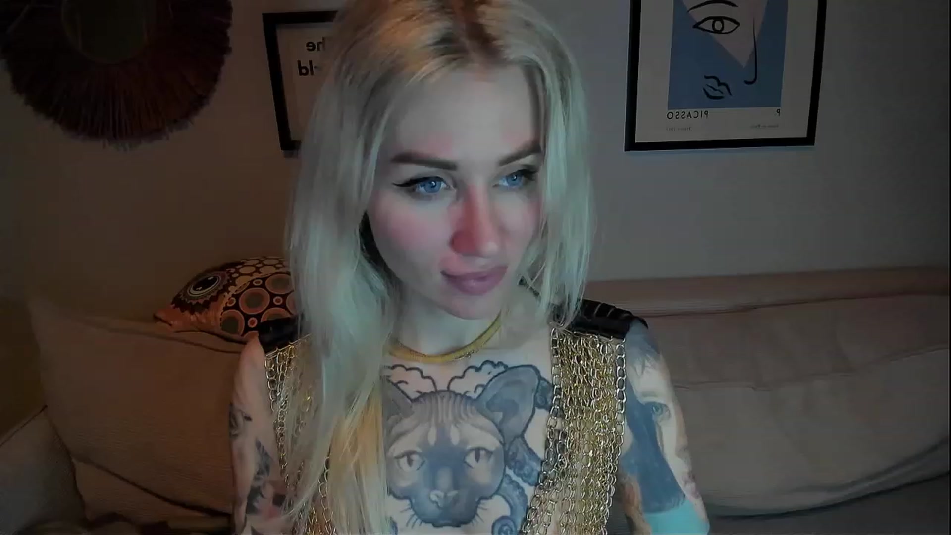 Gallery image thumbnail from Alexa_Smithhh's myfreecams stream on, 02/18/2024, 18:33 image 8 of 20