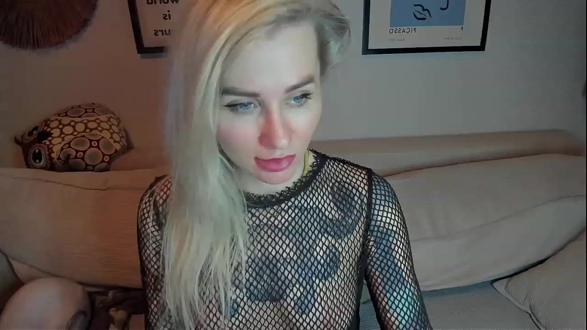 Gallery image thumbnail from Alexa_Smithhh's myfreecams stream on, 02/19/2024, 21:17 image 15 of 20
