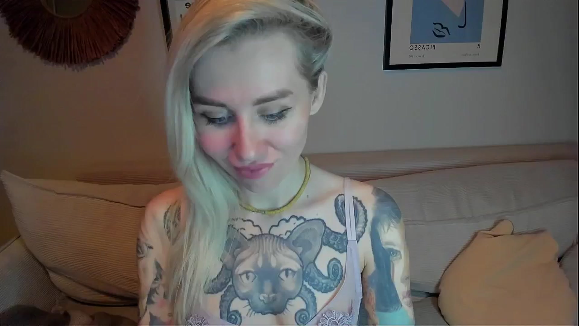 Gallery image thumbnail from Alexa_Smithhh's myfreecams stream on, 02/20/2024, 19:33 image 11 of 20