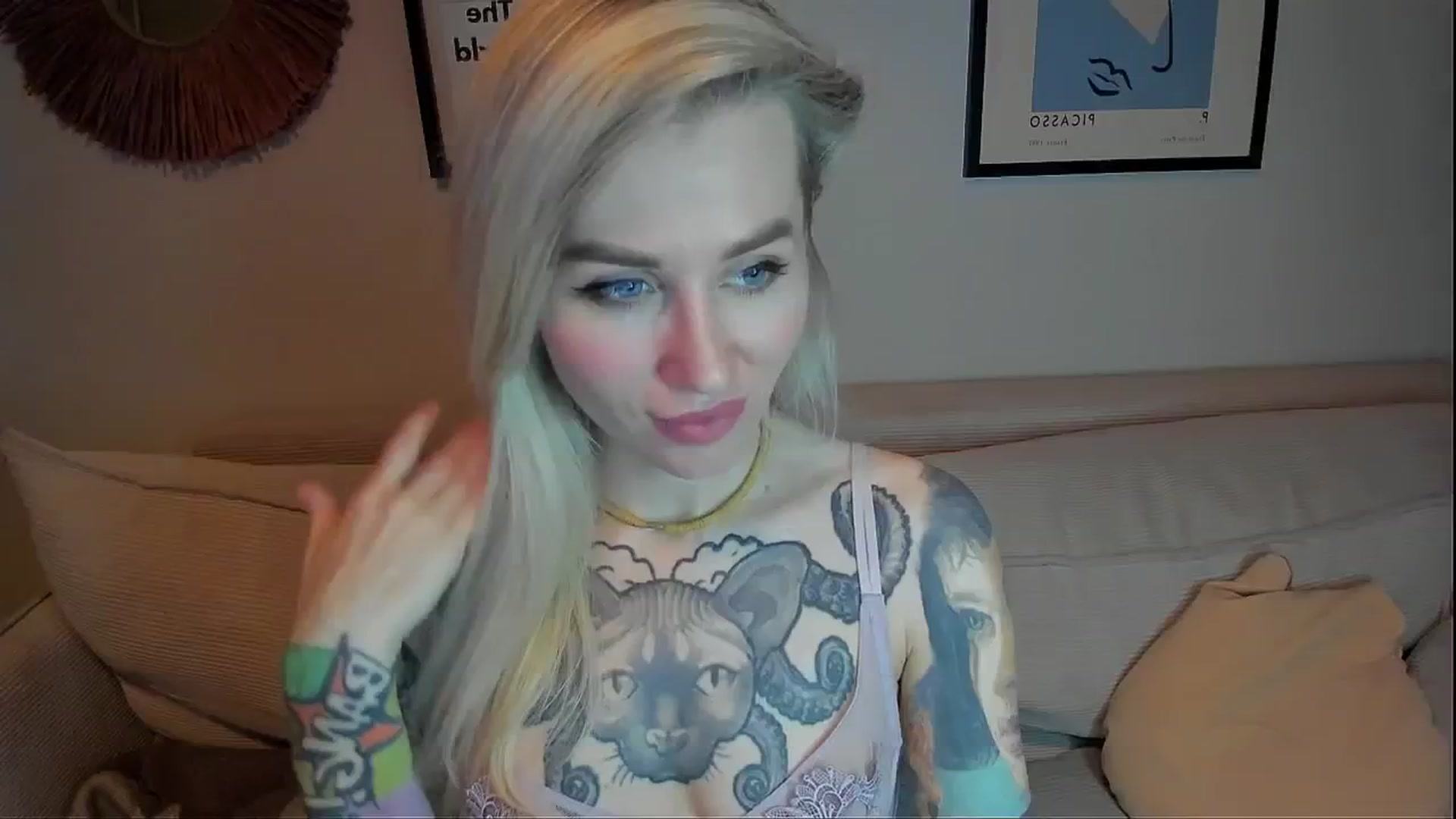Gallery image thumbnail from Alexa_Smithhh's myfreecams stream on, 02/20/2024, 19:33 image 9 of 20