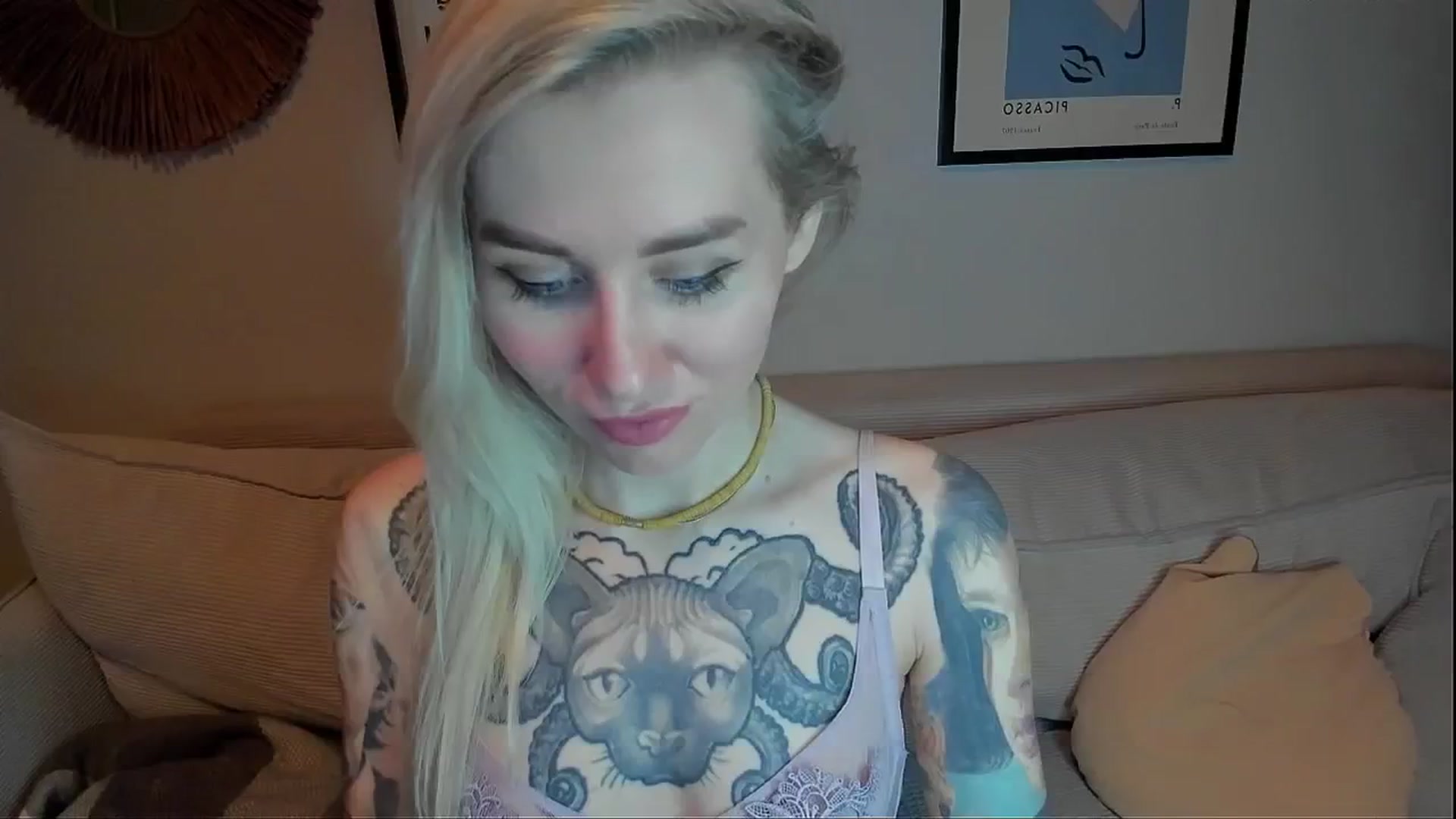 Gallery image thumbnail from Alexa_Smithhh's myfreecams stream on, 02/20/2024, 19:33 image 1 of 20