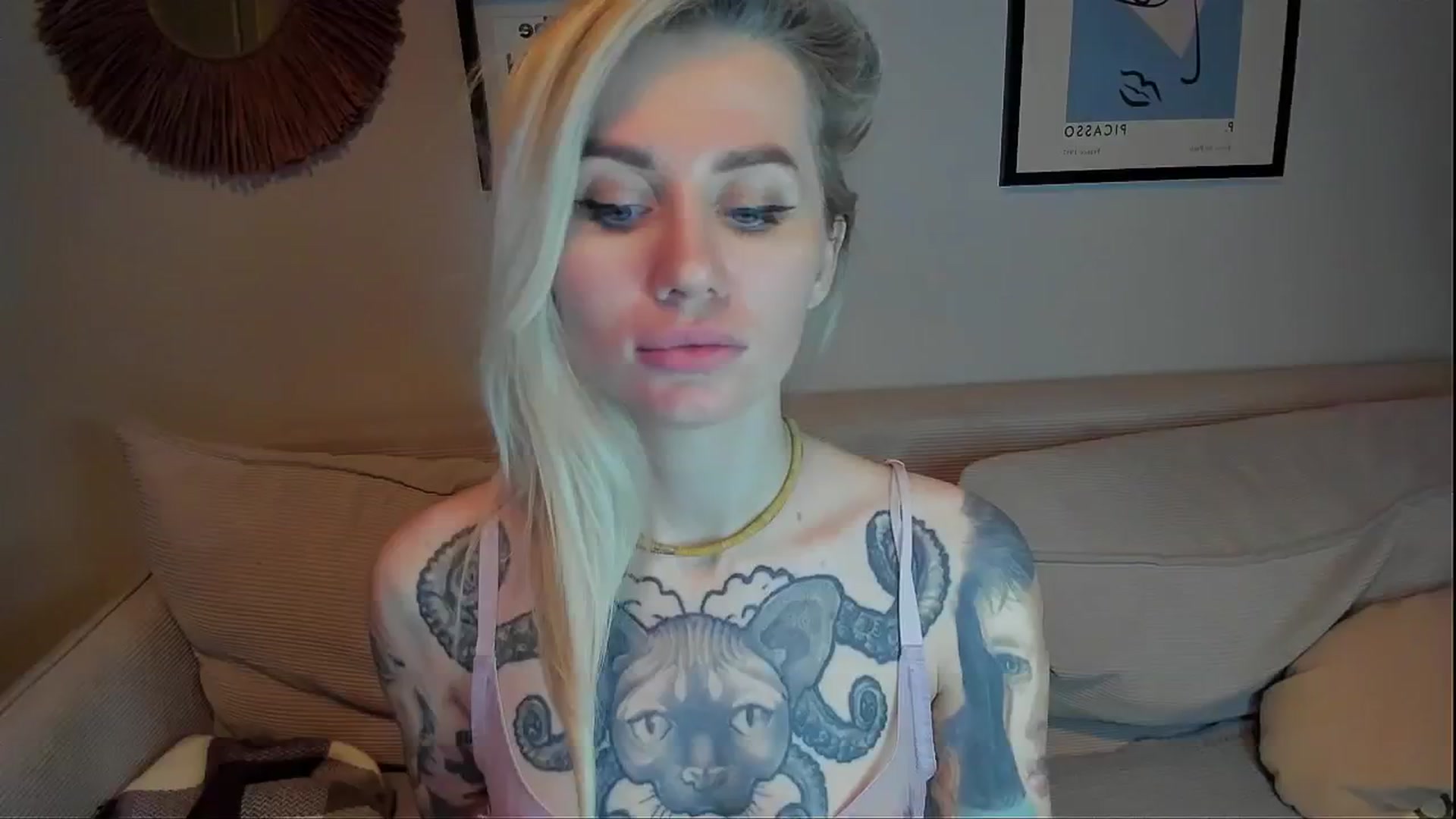 Gallery image thumbnail from Alexa_Smithhh's myfreecams stream on, 02/20/2024, 21:31 image 18 of 20