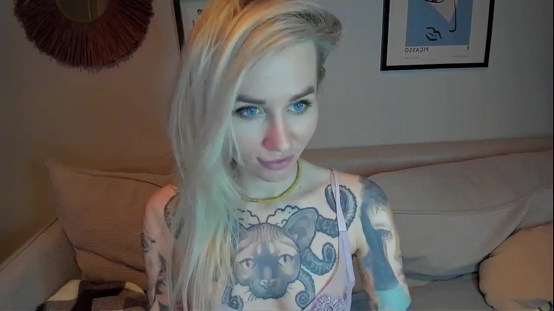 Gallery image thumbnail from Alexa_Smithhh's myfreecams stream on, 02/20/2024, 21:31 image 15 of 20
