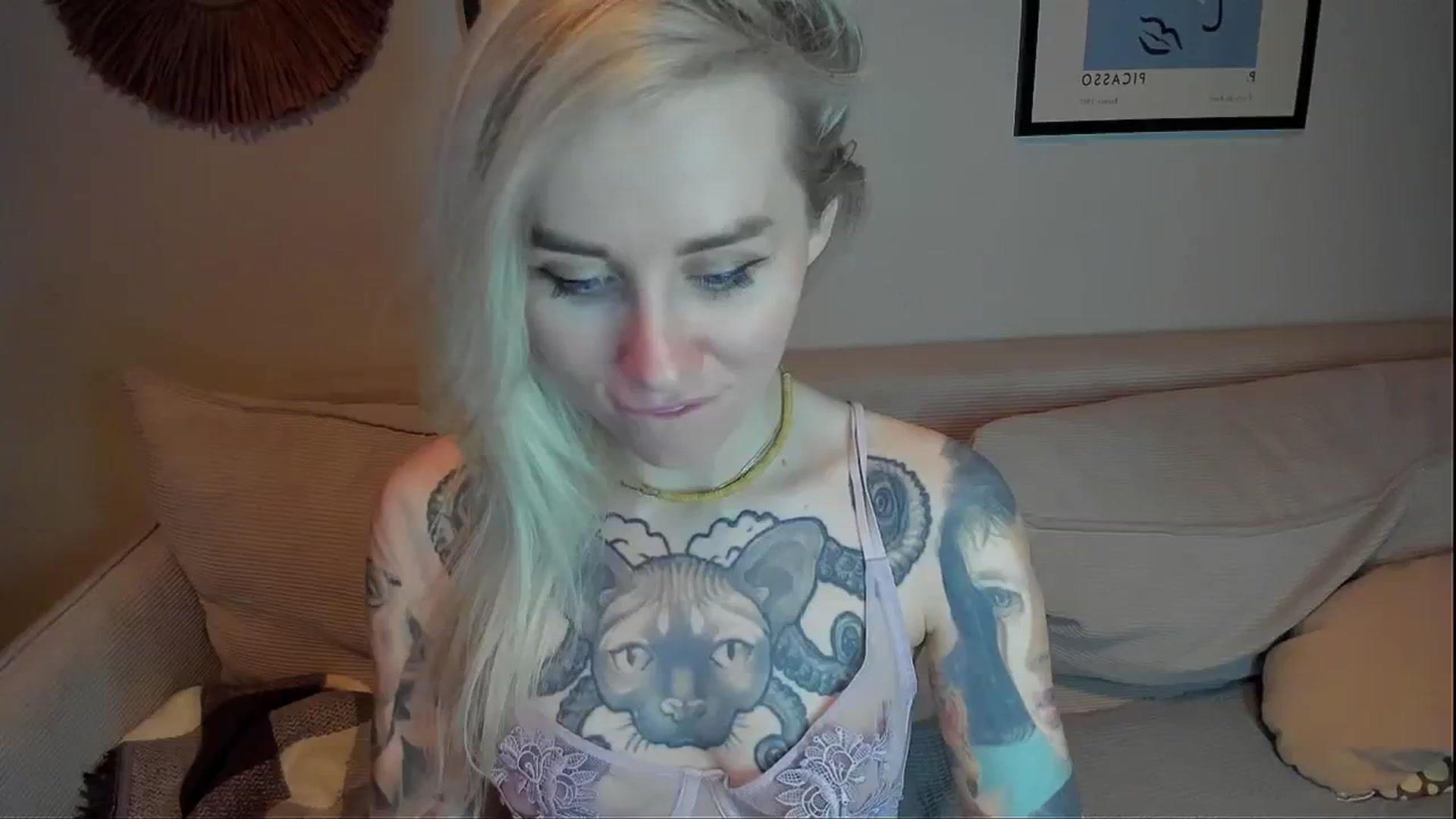 Gallery image thumbnail from Alexa_Smithhh's myfreecams stream on, 02/20/2024, 21:31 image 8 of 20