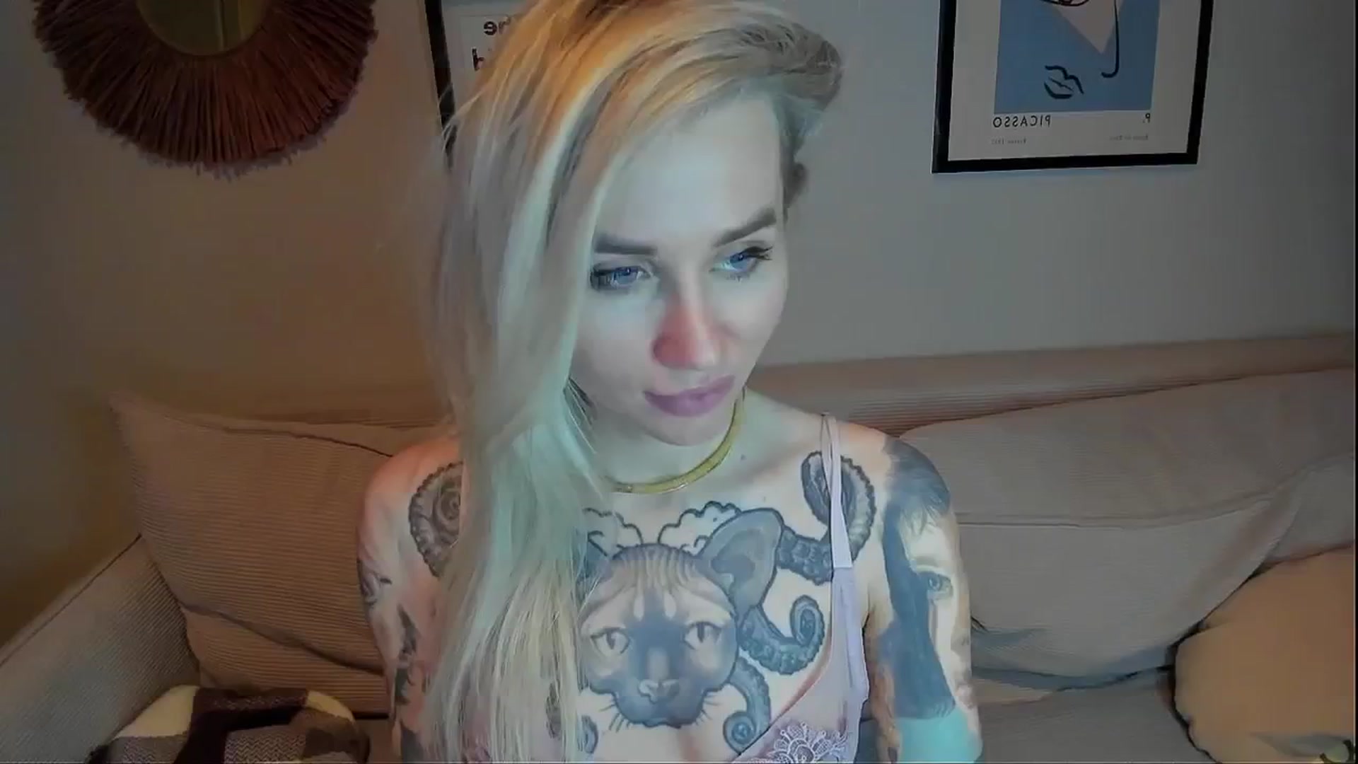 Gallery image thumbnail from Alexa_Smithhh's myfreecams stream on, 02/20/2024, 21:31 image 17 of 20