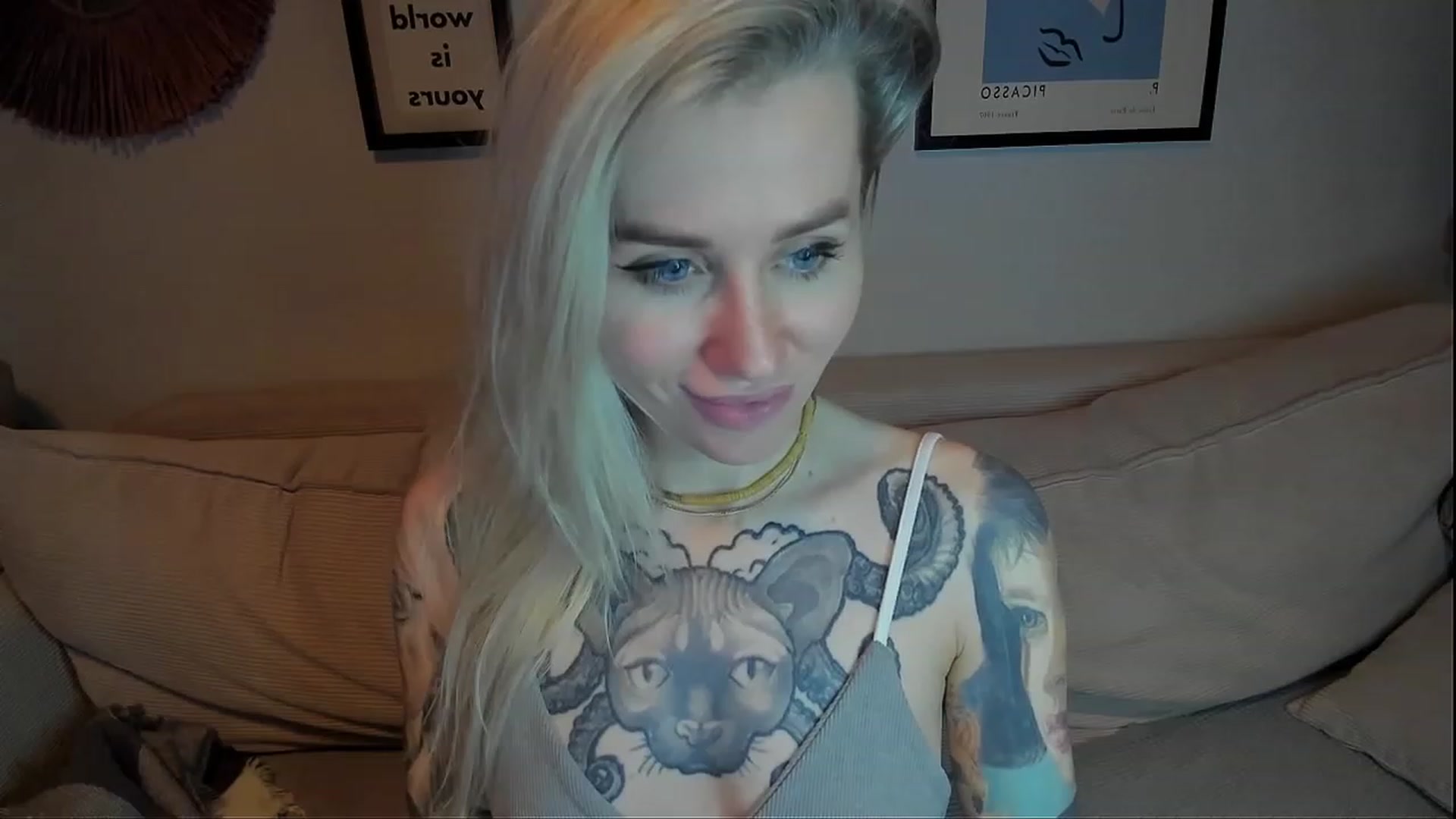 Gallery image thumbnail from Alexa_Smithhh's myfreecams stream on, 02/23/2024, 21:07 image 11 of 20