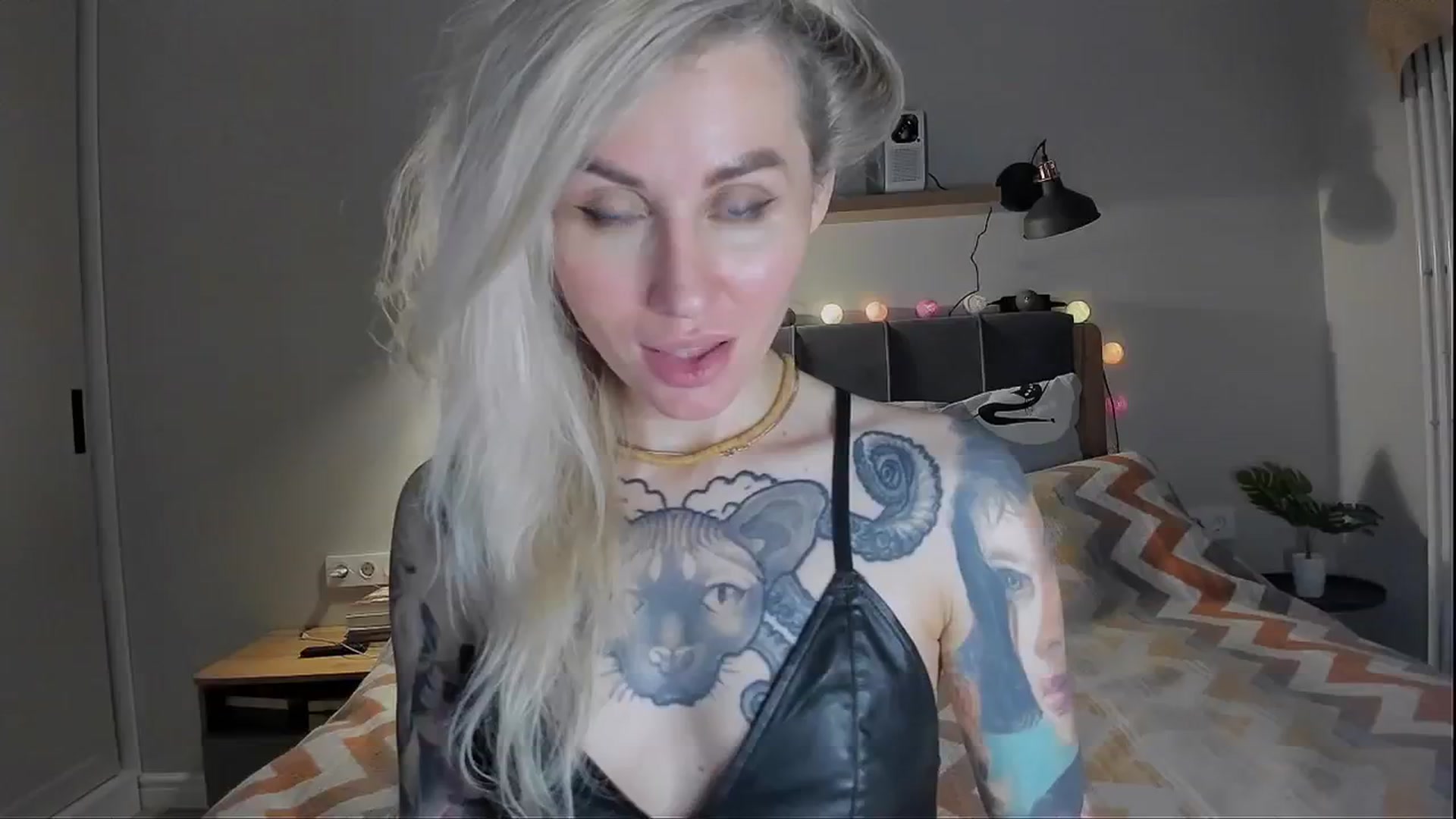 Gallery image thumbnail from Alexa_Smithhh's myfreecams stream on, 03/01/2024, 20:11 image 15 of 20