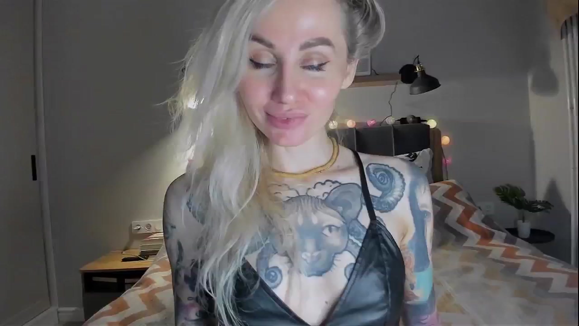 Gallery image thumbnail from Alexa_Smithhh's myfreecams stream on, 03/01/2024, 20:11 image 14 of 20