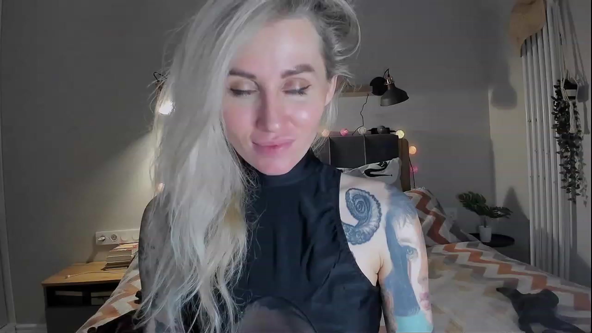 Gallery image thumbnail from Alexa_Smithhh's myfreecams stream on, 03/01/2024, 22:45 image 20 of 20