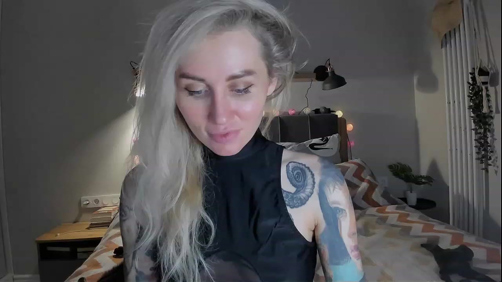 Gallery image thumbnail from Alexa_Smithhh's myfreecams stream on, 03/01/2024, 22:45 image 17 of 20