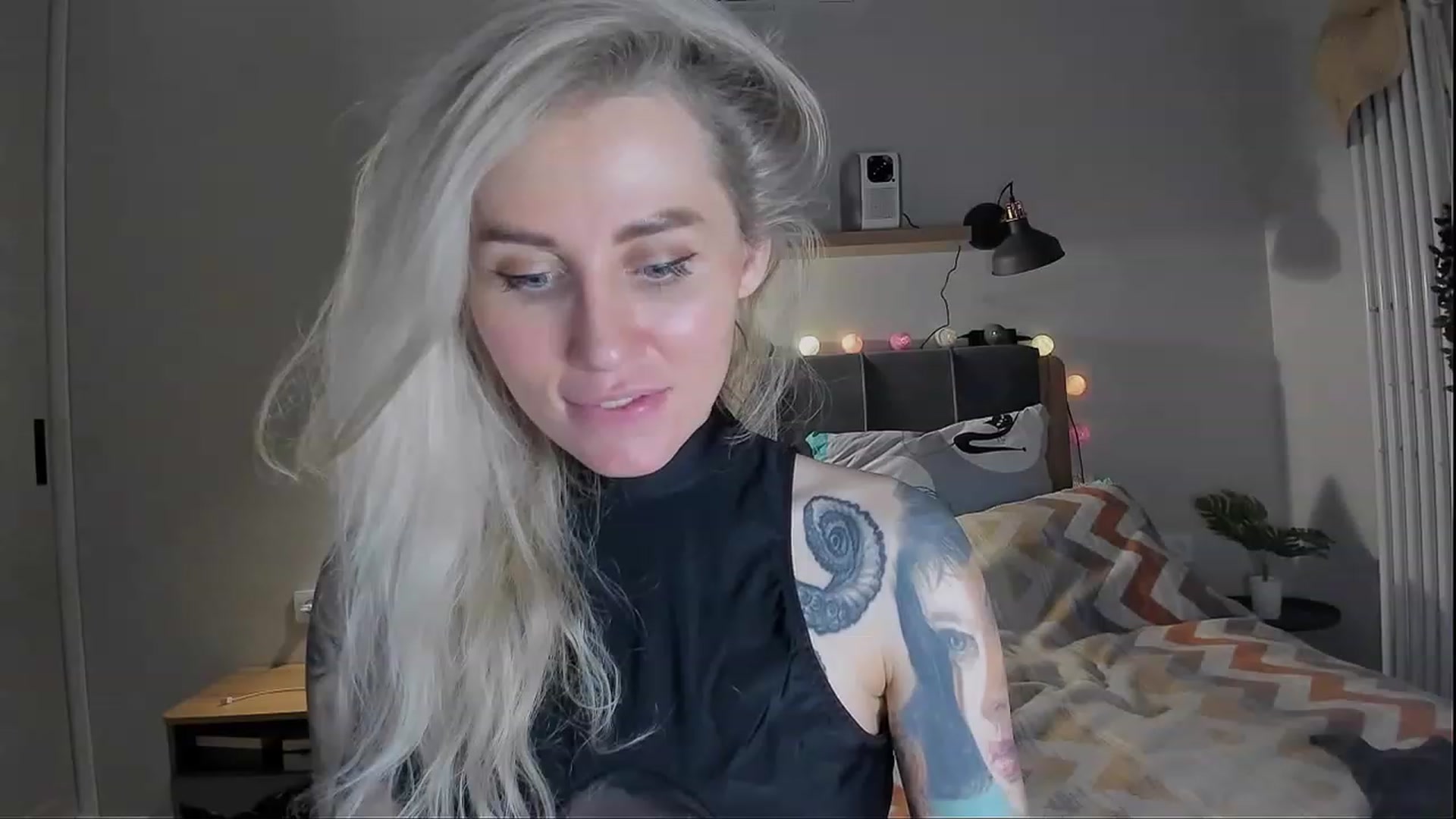 Gallery image thumbnail from Alexa_Smithhh's myfreecams stream on, 03/01/2024, 22:45 image 5 of 20