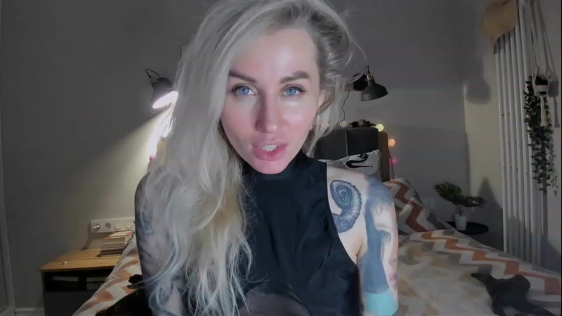 Gallery image thumbnail from Alexa_Smithhh's myfreecams stream on, 03/01/2024, 22:45 image 18 of 20