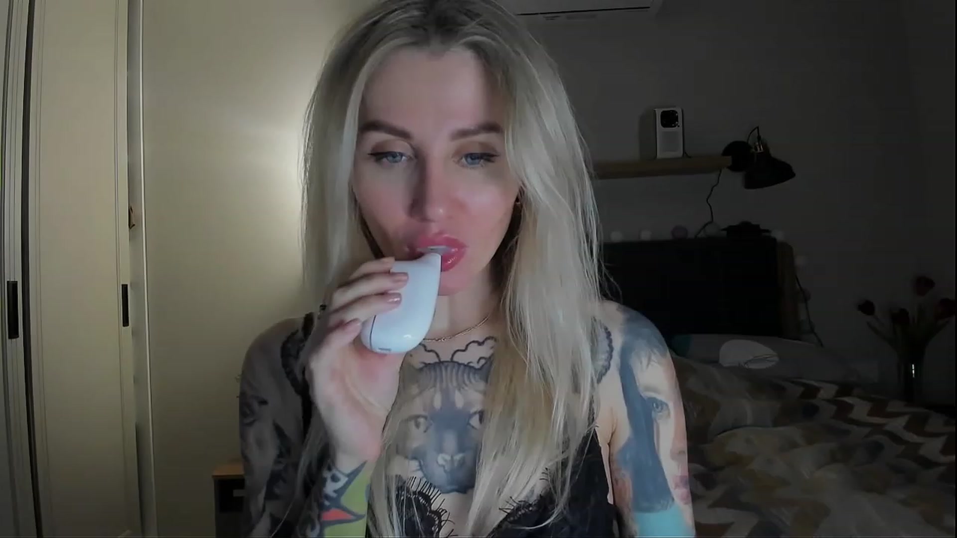 Gallery image thumbnail from Alexa_Smithhh's myfreecams stream on, 03/10/2024, 18:08 image 6 of 20