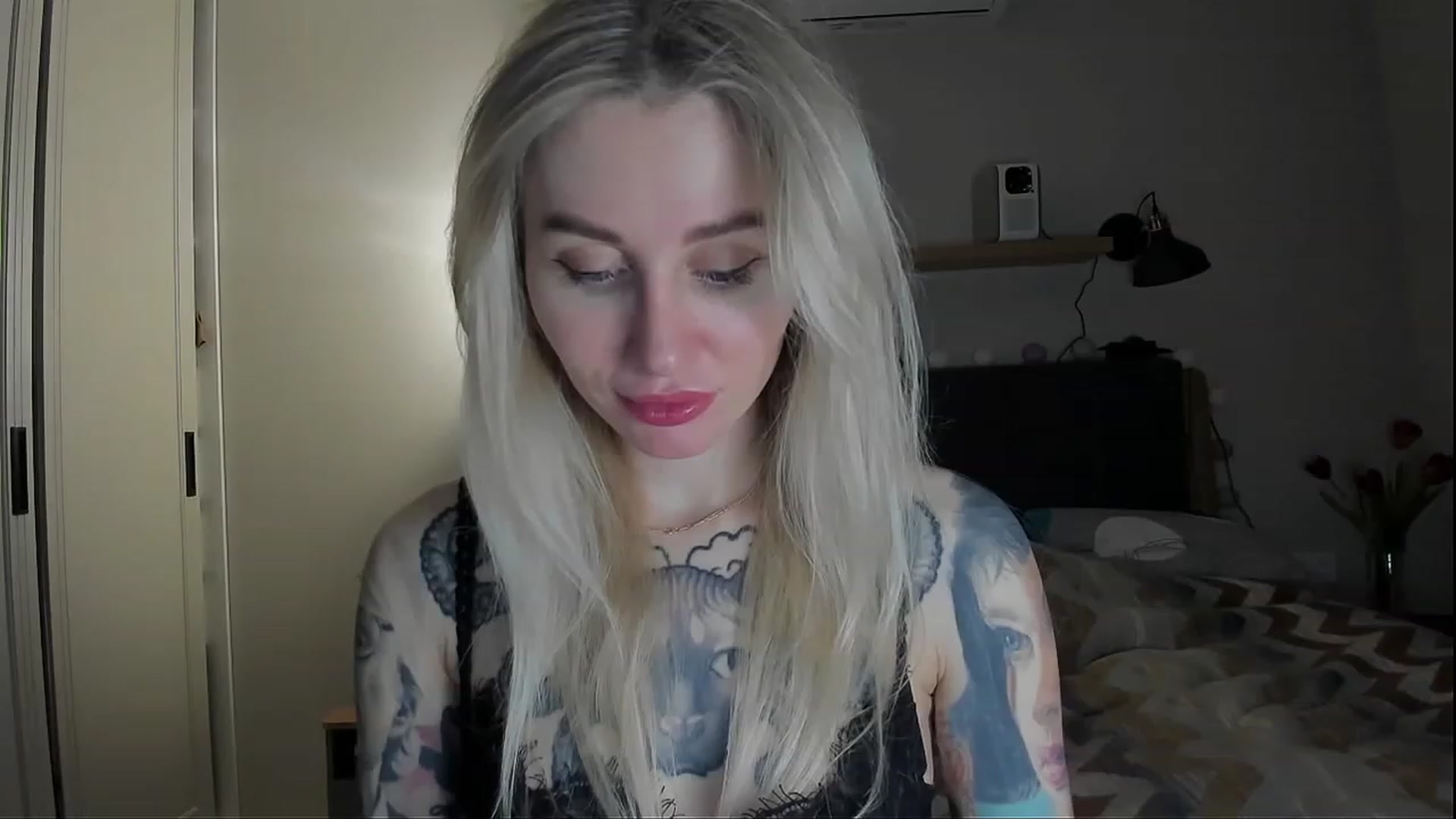 Gallery image thumbnail from Alexa_Smithhh's myfreecams stream on, 03/10/2024, 18:08 image 7 of 20