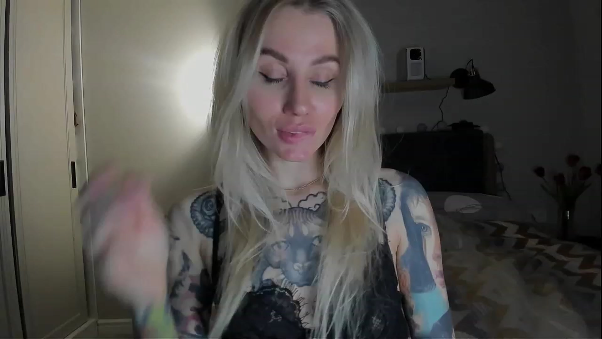 Gallery image thumbnail from Alexa_Smithhh's myfreecams stream on, 03/10/2024, 21:15 image 6 of 20