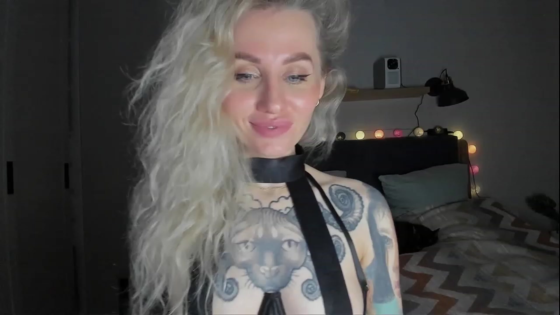Gallery image thumbnail from Alexa_Smithhh's myfreecams stream on, 03/14/2024, 19:28 image 16 of 20
