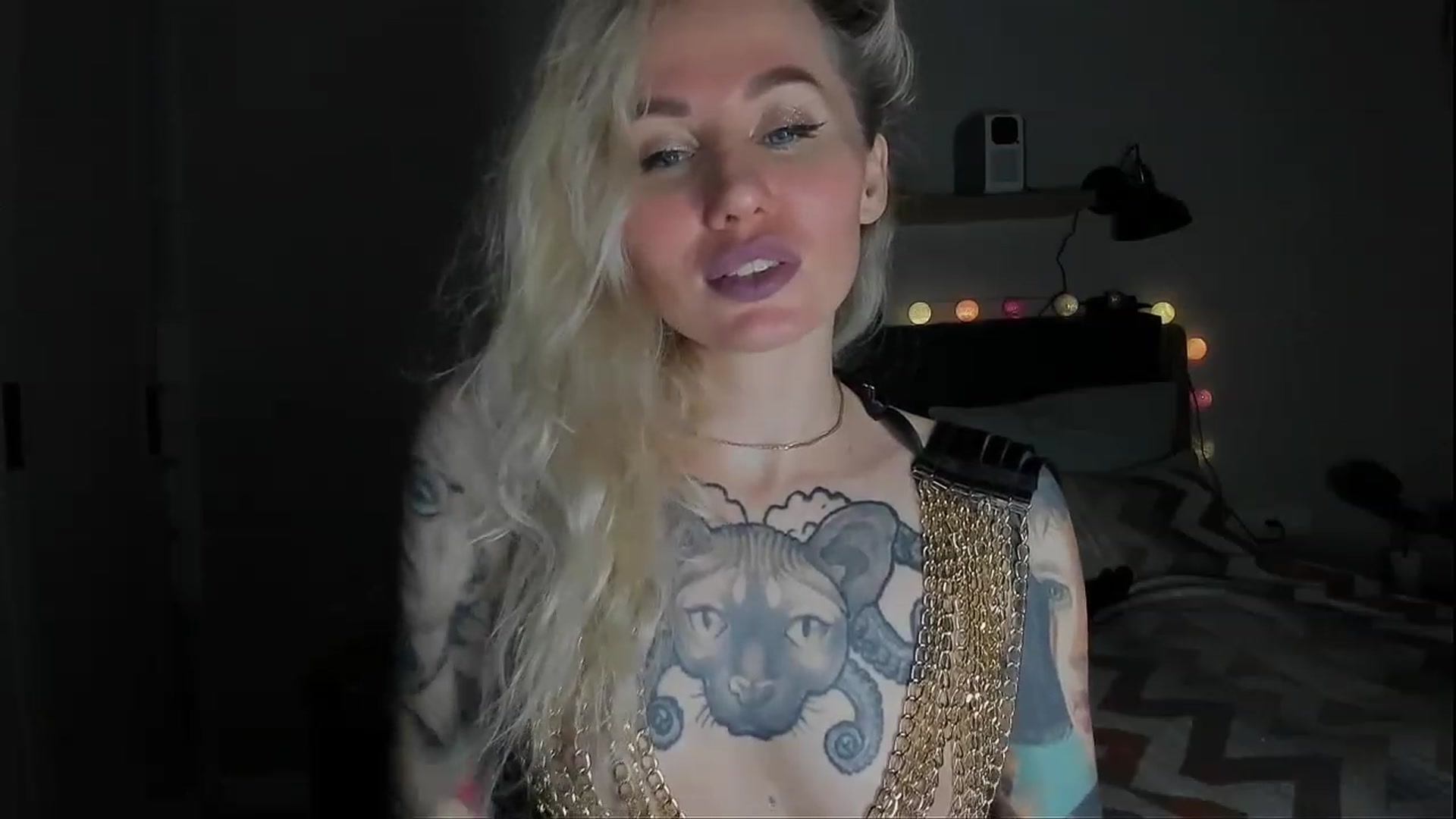 Gallery image thumbnail from Alexa_Smithhh's myfreecams stream on, 03/15/2024, 20:03 image 16 of 20