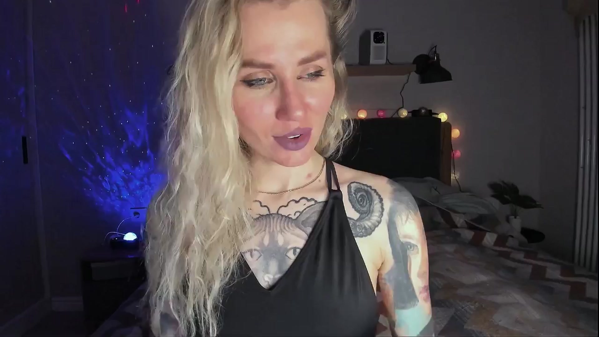 Gallery image thumbnail from Alexa_Smithhh's myfreecams stream on, 03/28/2024, 18:45 image 6 of 20