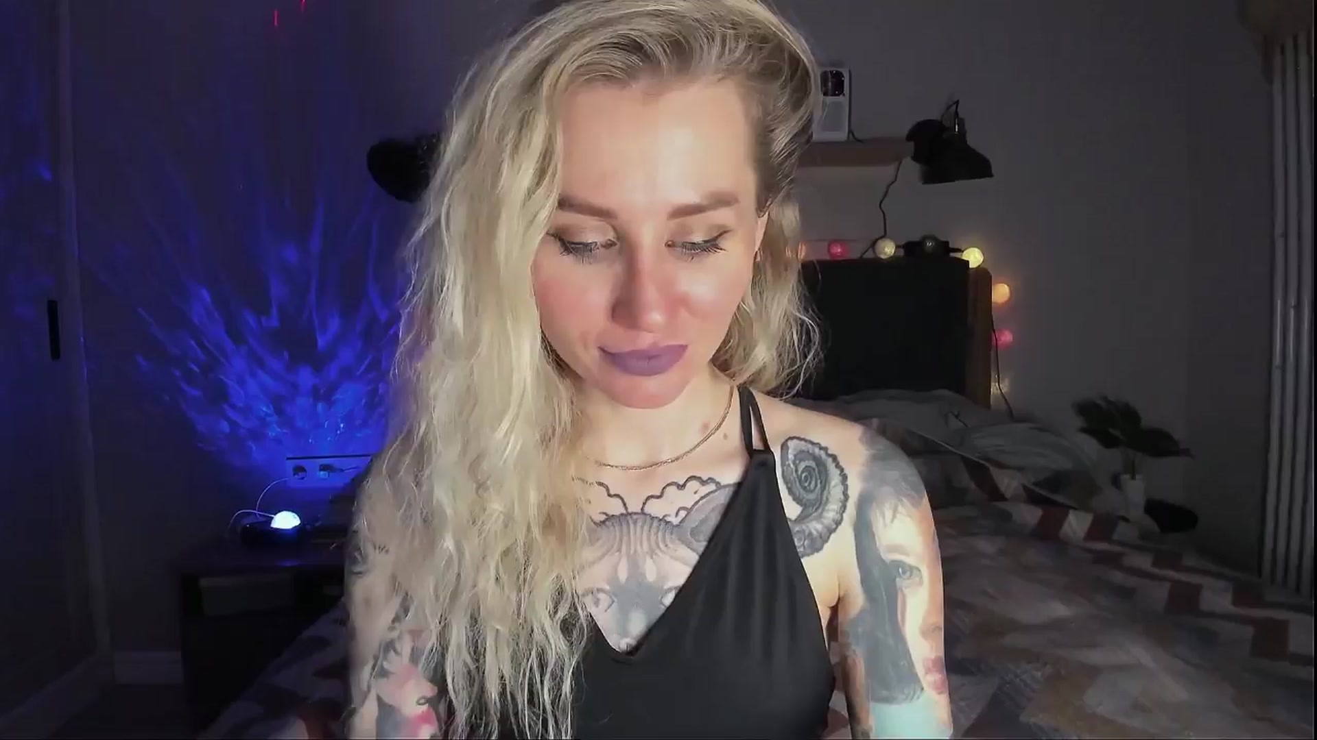 Gallery image thumbnail from Alexa_Smithhh's myfreecams stream on, 03/28/2024, 18:45 image 15 of 20