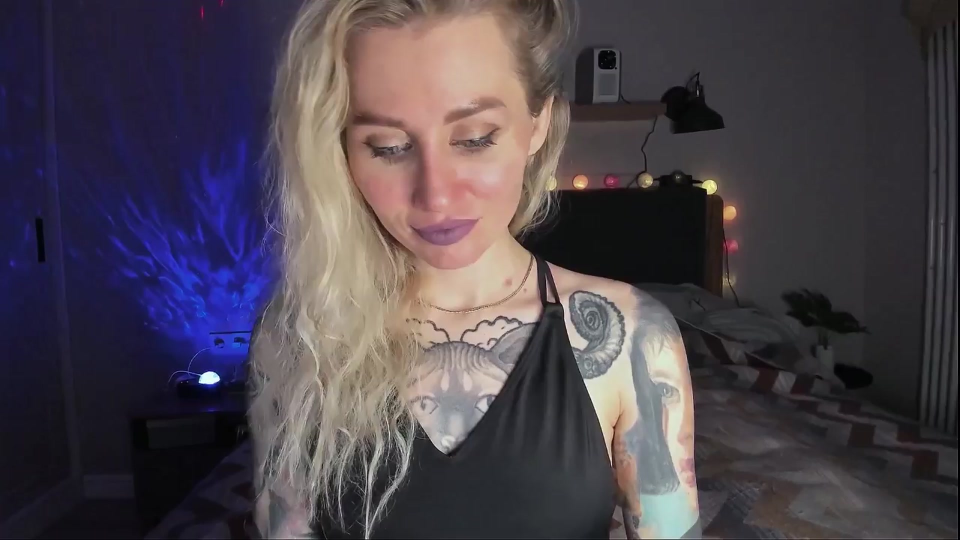 Gallery image thumbnail from Alexa_Smithhh's myfreecams stream on, 03/28/2024, 18:45 image 2 of 20