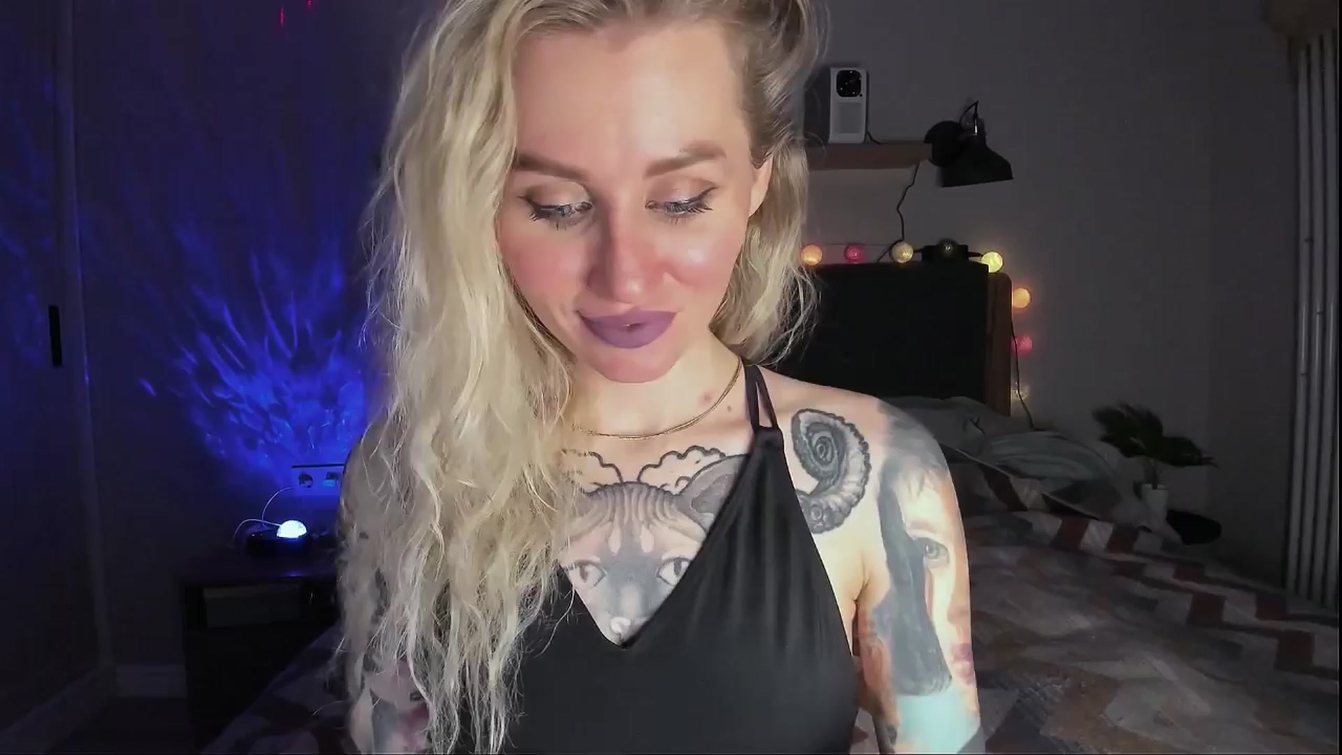 Gallery image thumbnail from Alexa_Smithhh's myfreecams stream on, 03/28/2024, 18:45 image 7 of 20
