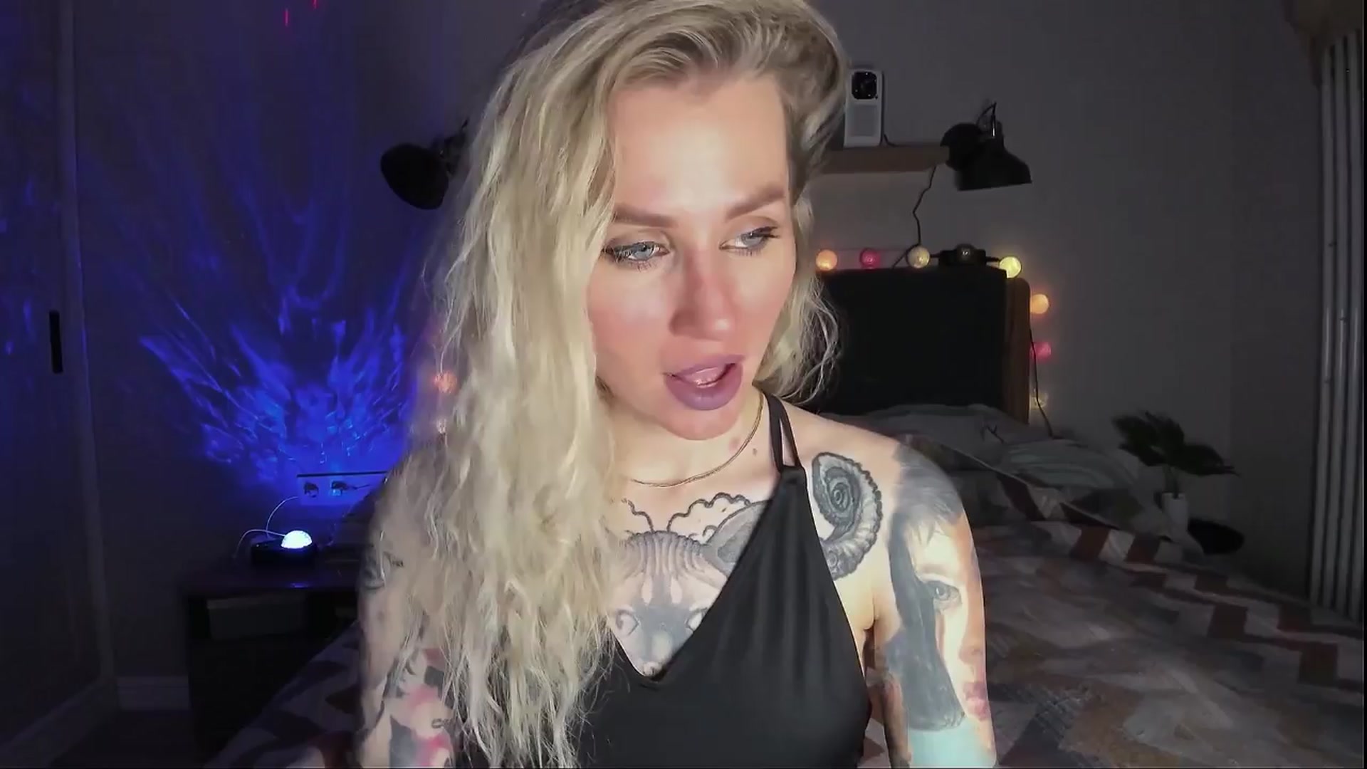 Gallery image thumbnail from Alexa_Smithhh's myfreecams stream on, 03/28/2024, 18:45 image 10 of 20