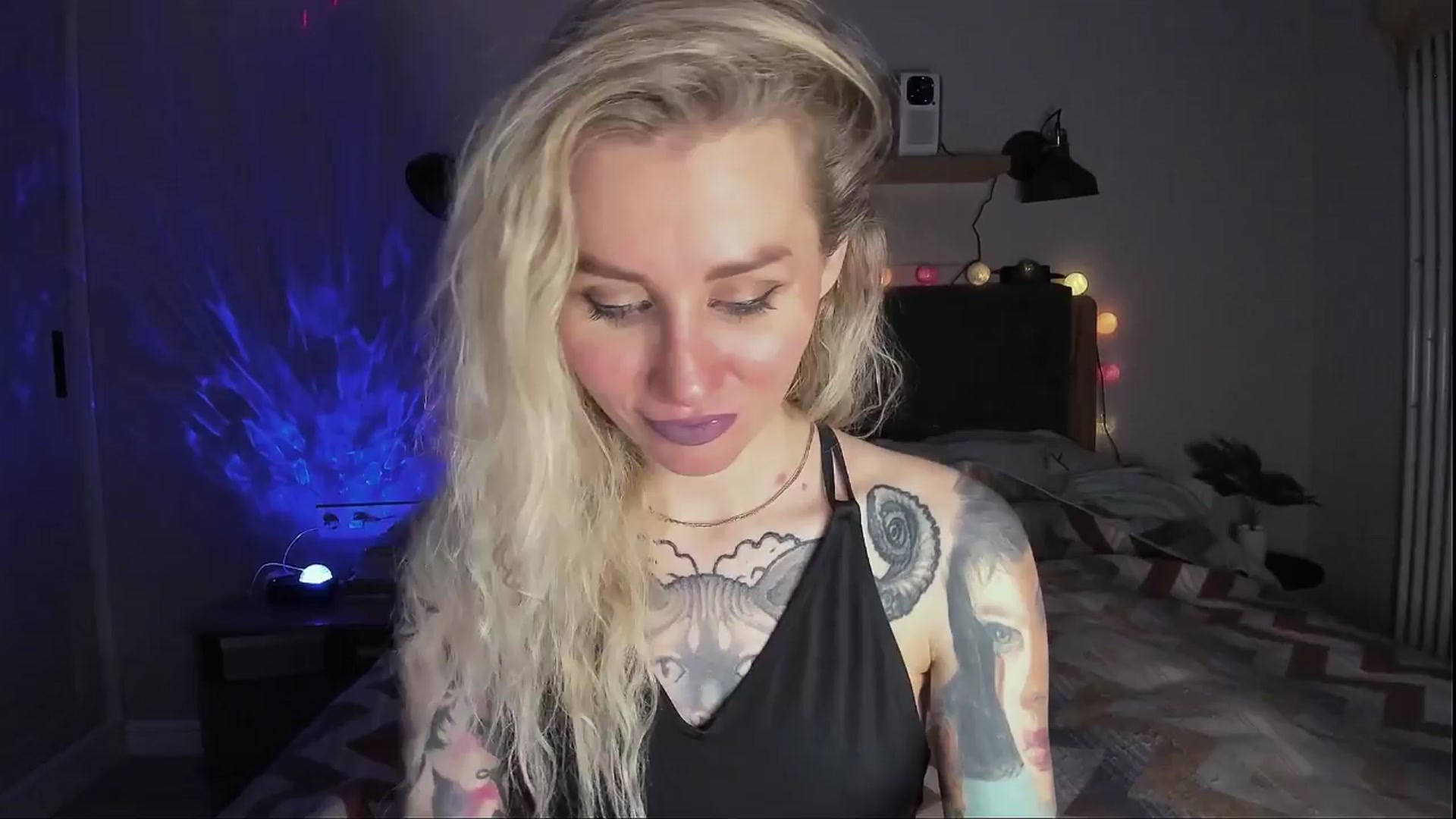 Gallery image thumbnail from Alexa_Smithhh's myfreecams stream on, 03/28/2024, 18:45 image 12 of 20
