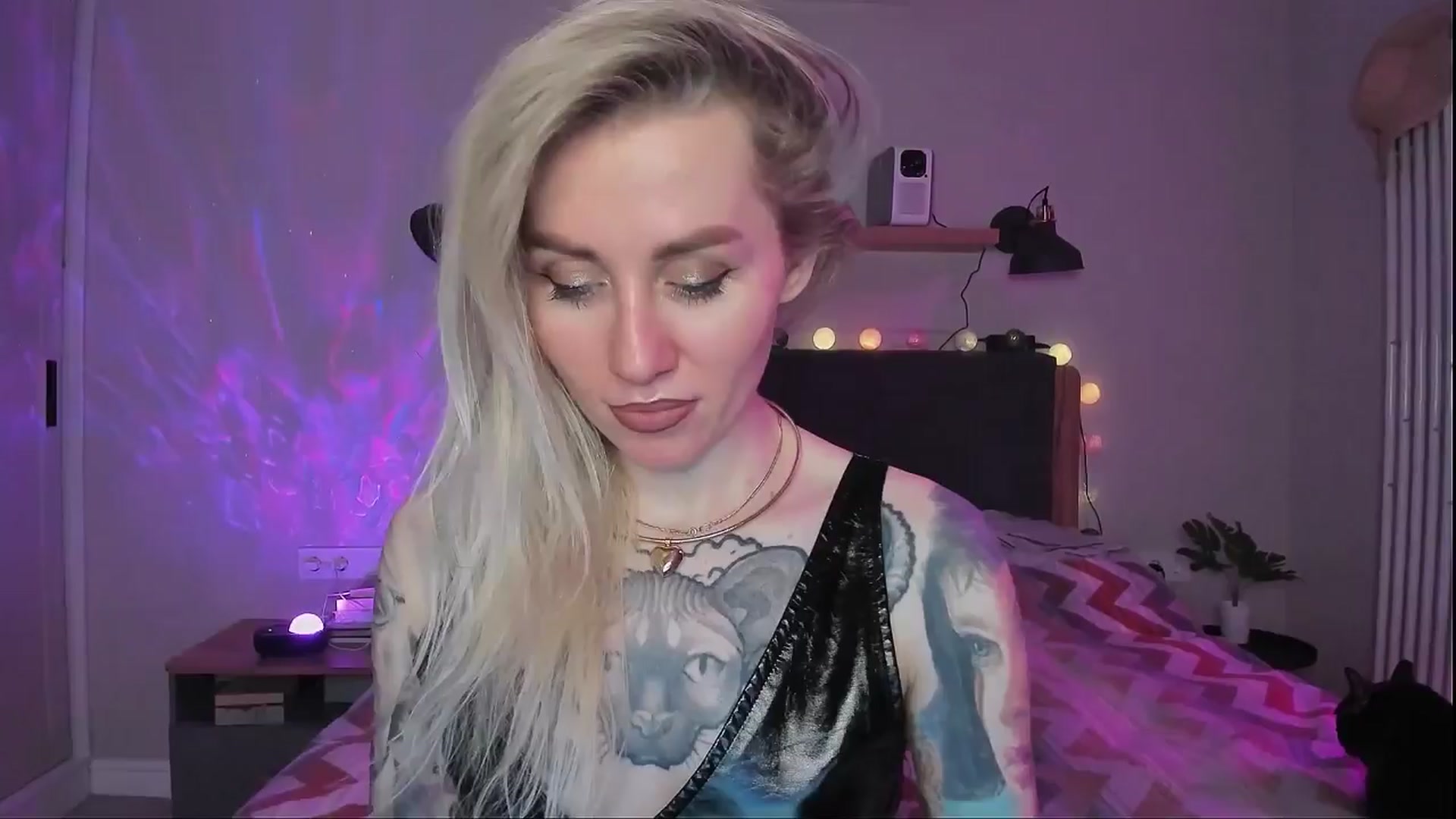 Gallery image thumbnail from Alexa_Smithhh's myfreecams stream on, 04/01/2024, 21:13 image 2 of 20