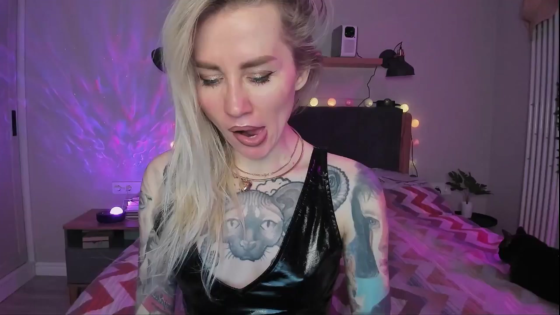 Gallery image thumbnail from Alexa_Smithhh's myfreecams stream on, 04/01/2024, 21:13 image 16 of 20