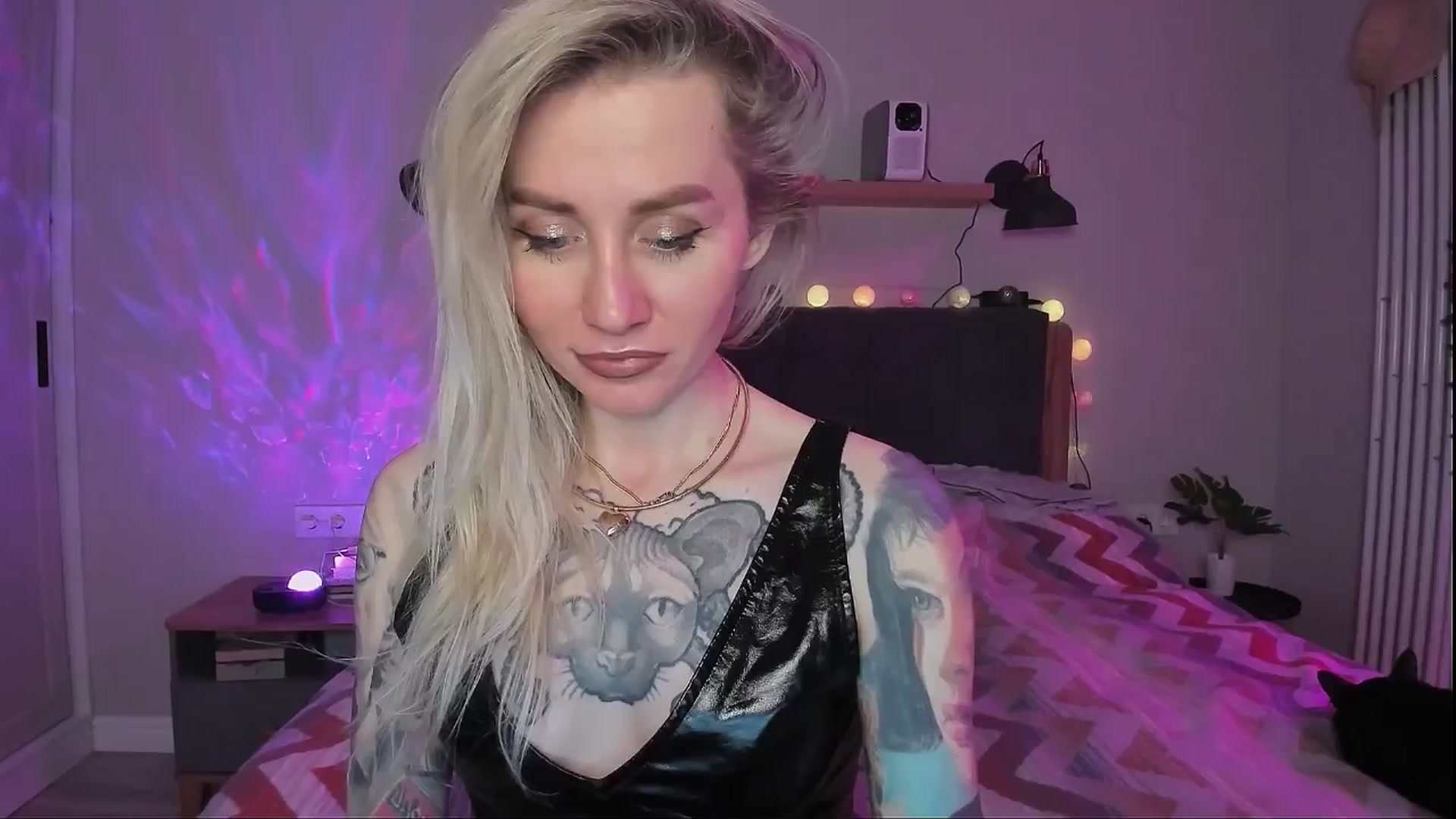 Gallery image thumbnail from Alexa_Smithhh's myfreecams stream on, 04/01/2024, 21:13 image 20 of 20