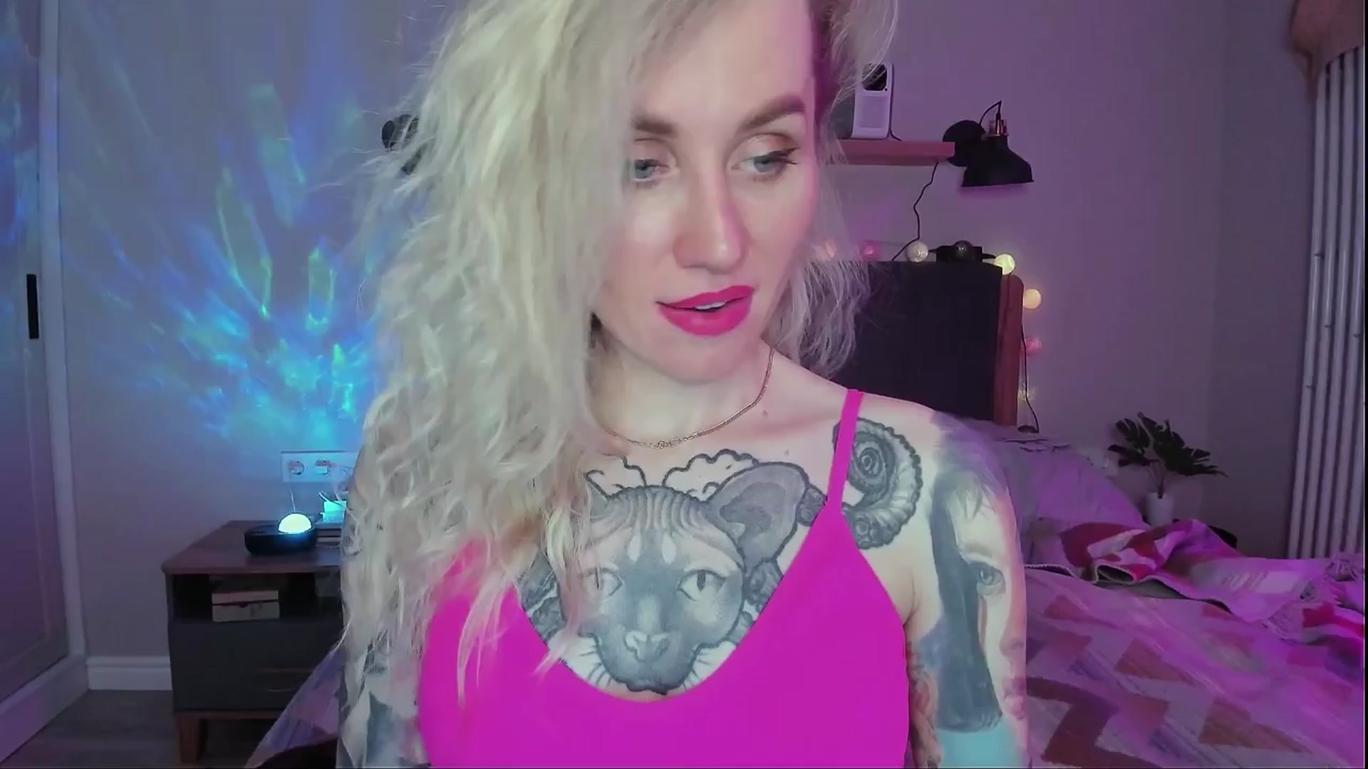 Gallery image thumbnail from Alexa_Smithhh's myfreecams stream on, 04/02/2024, 20:25 image 16 of 20