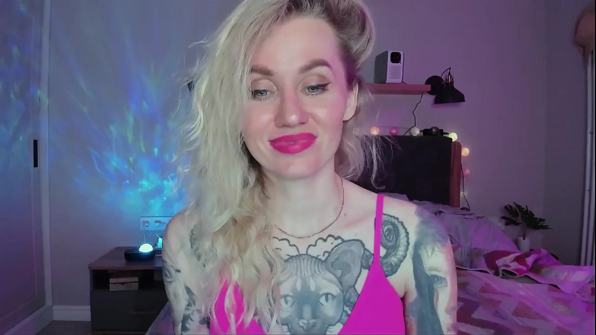 Gallery image thumbnail from Alexa_Smithhh's myfreecams stream on, 04/02/2024, 20:25 image 3 of 20