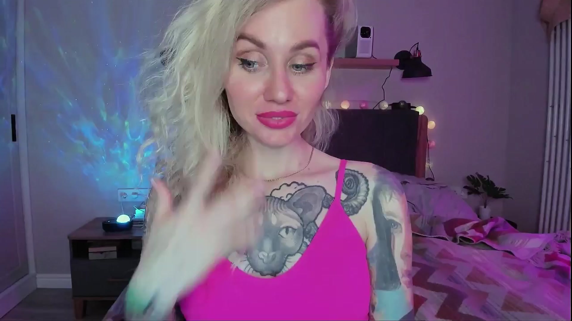 Gallery image thumbnail from Alexa_Smithhh's myfreecams stream on, 04/02/2024, 20:25 image 15 of 20
