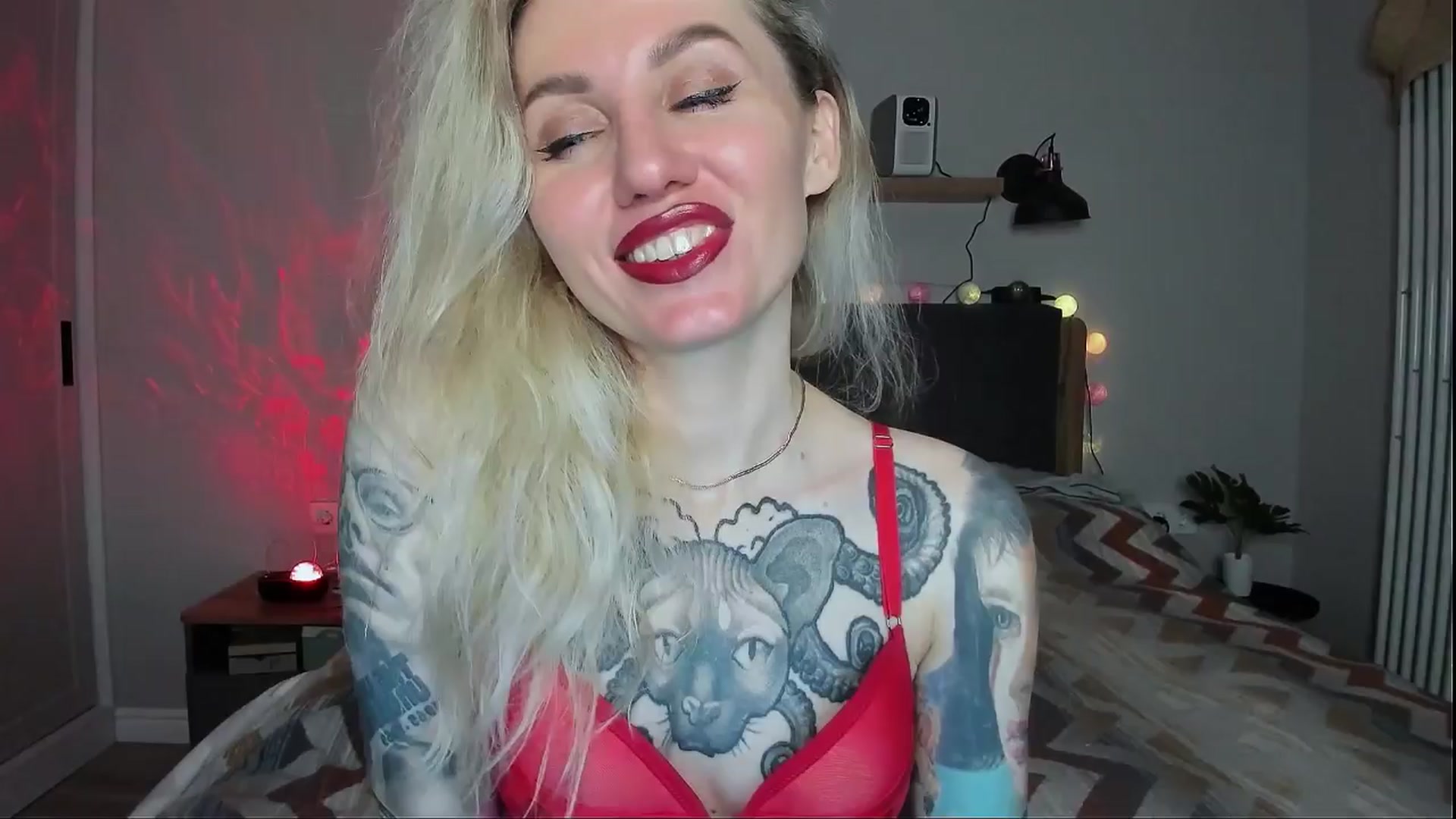 Gallery image thumbnail from Alexa_Smithhh's myfreecams stream on, 04/04/2024, 18:26 image 14 of 20