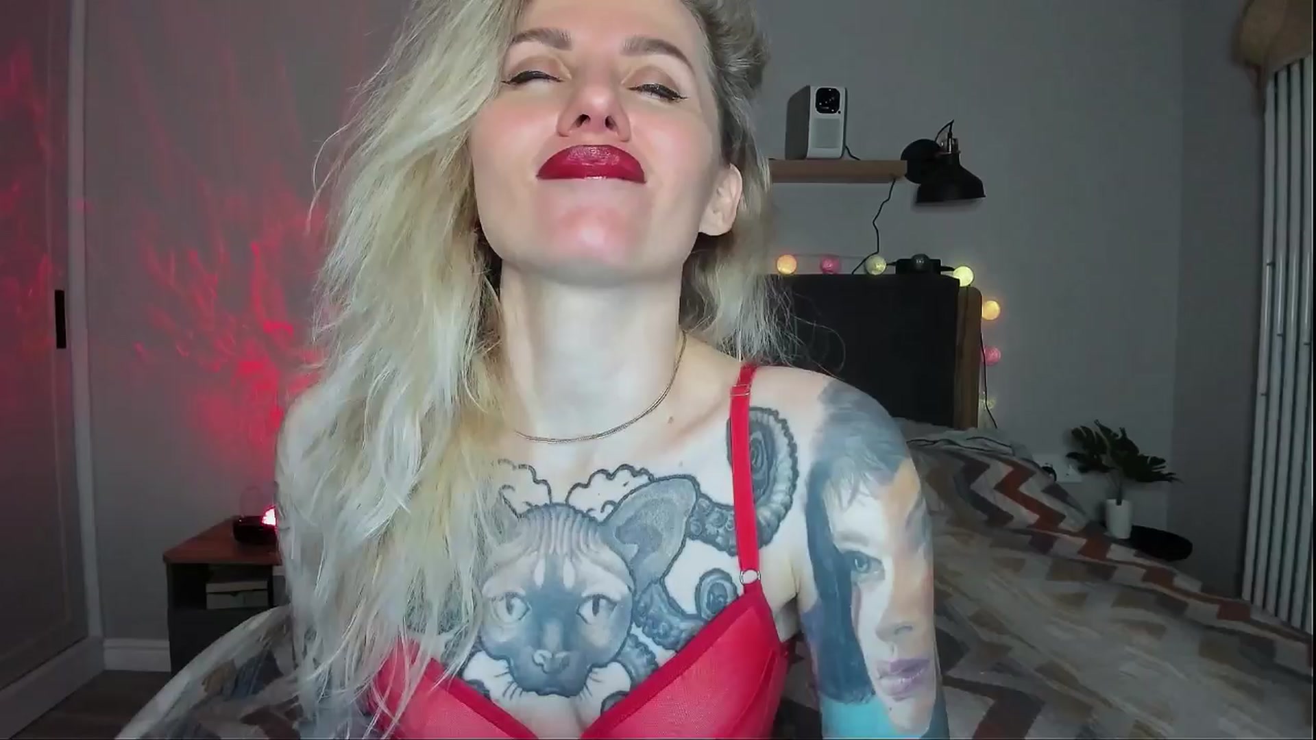 Gallery image thumbnail from Alexa_Smithhh's myfreecams stream on, 04/04/2024, 18:26 image 7 of 20