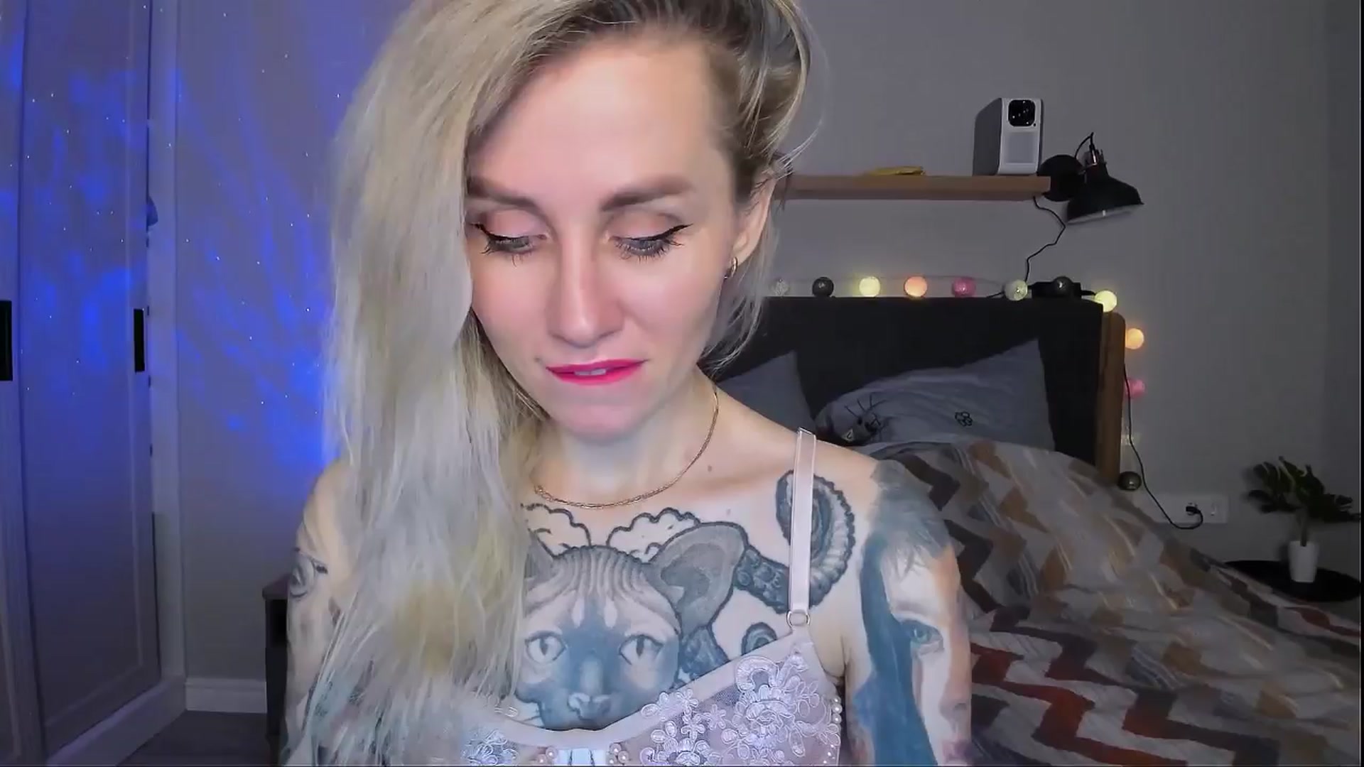 Gallery image thumbnail from Alexa_Smithhh's myfreecams stream on, 04/07/2024, 19:06 image 13 of 20