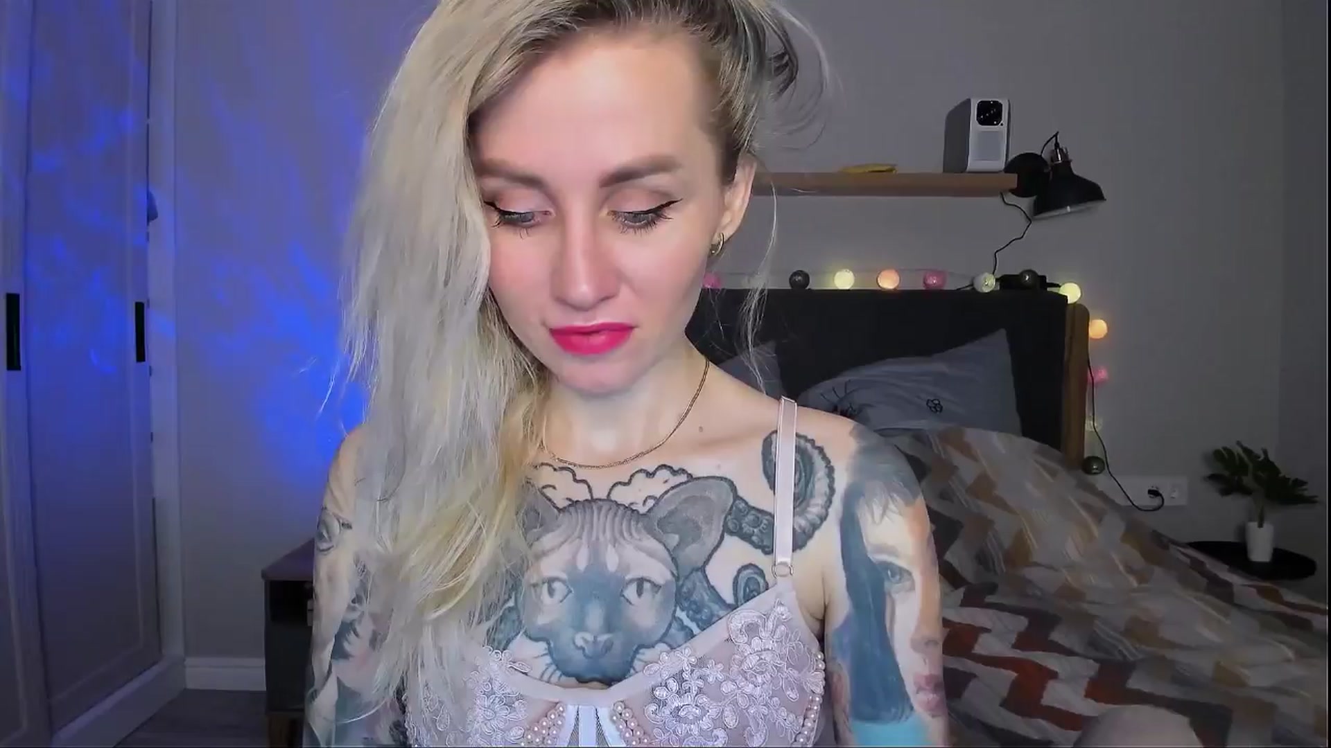 Gallery image thumbnail from Alexa_Smithhh's myfreecams stream on, 04/07/2024, 19:06 image 8 of 20