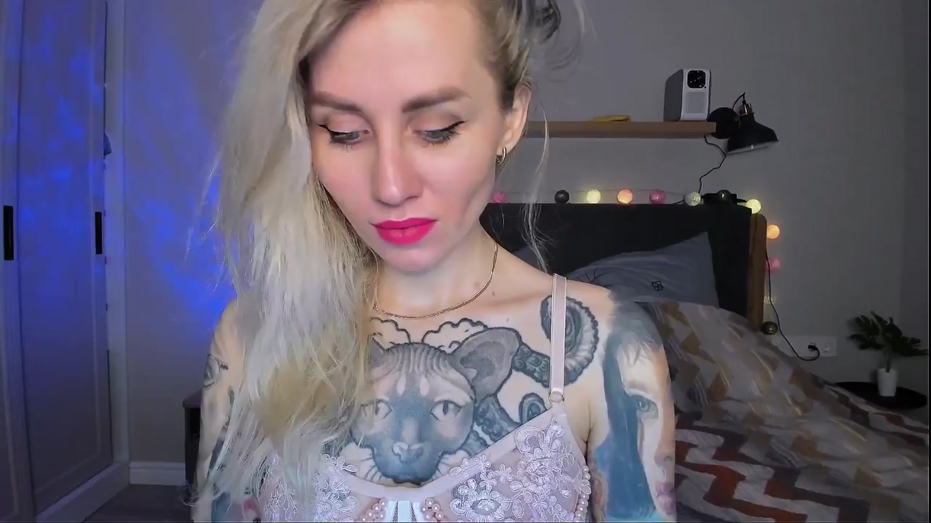 Gallery image thumbnail from Alexa_Smithhh's myfreecams stream on, 04/07/2024, 19:06 image 10 of 20