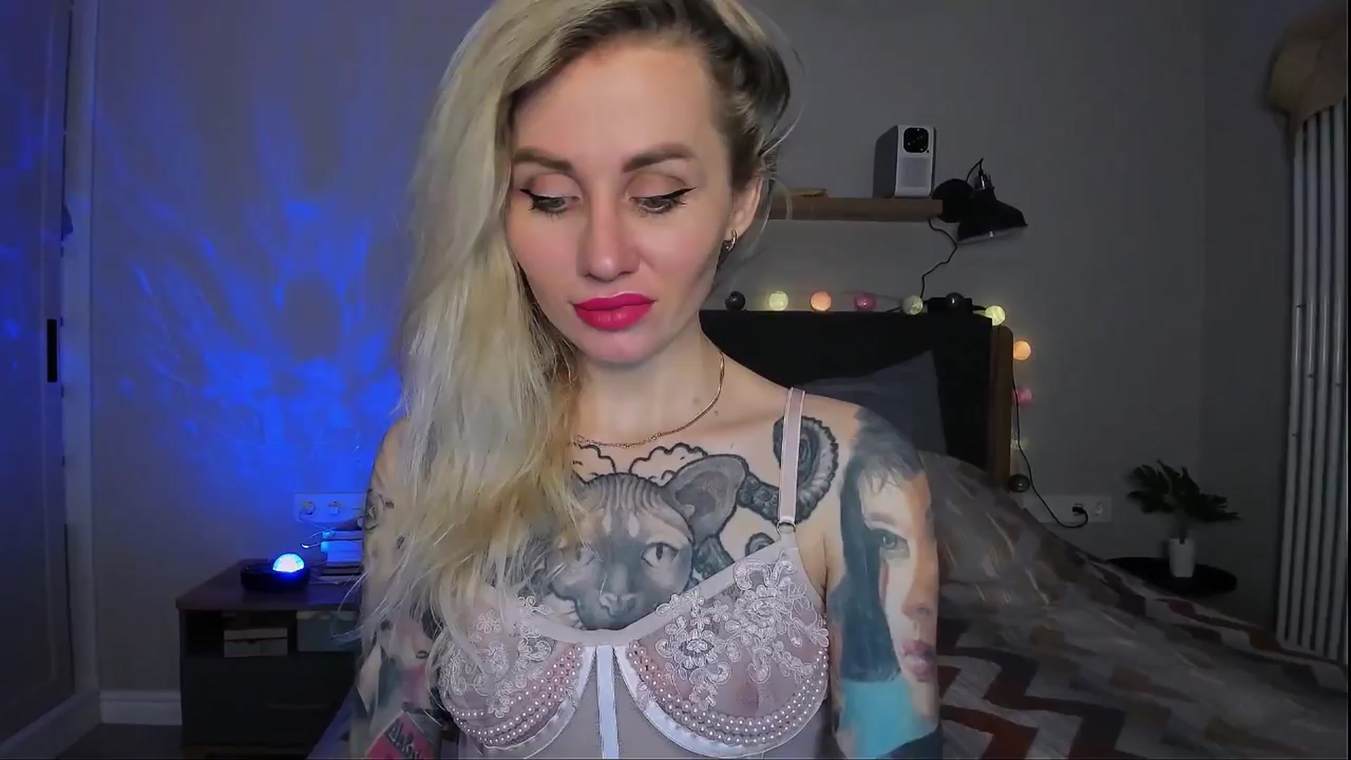Gallery image thumbnail from Alexa_Smithhh's myfreecams stream on, 04/07/2024, 19:06 image 4 of 20